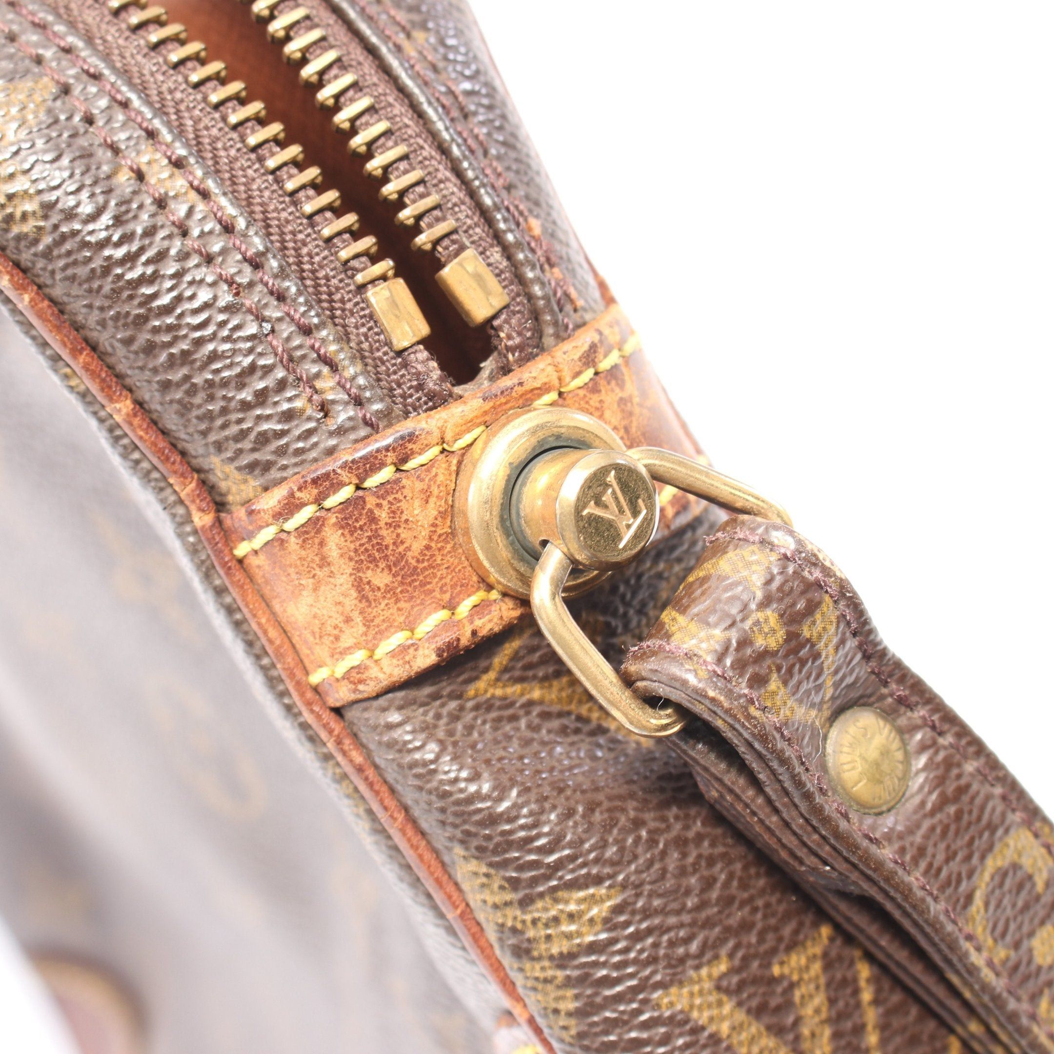 Louis Vuitton Louis Vuitton Marly Dragonne Monogram Clutch Bag Second Leather Brown Size ONE SIZE - 13 Thumbnail
