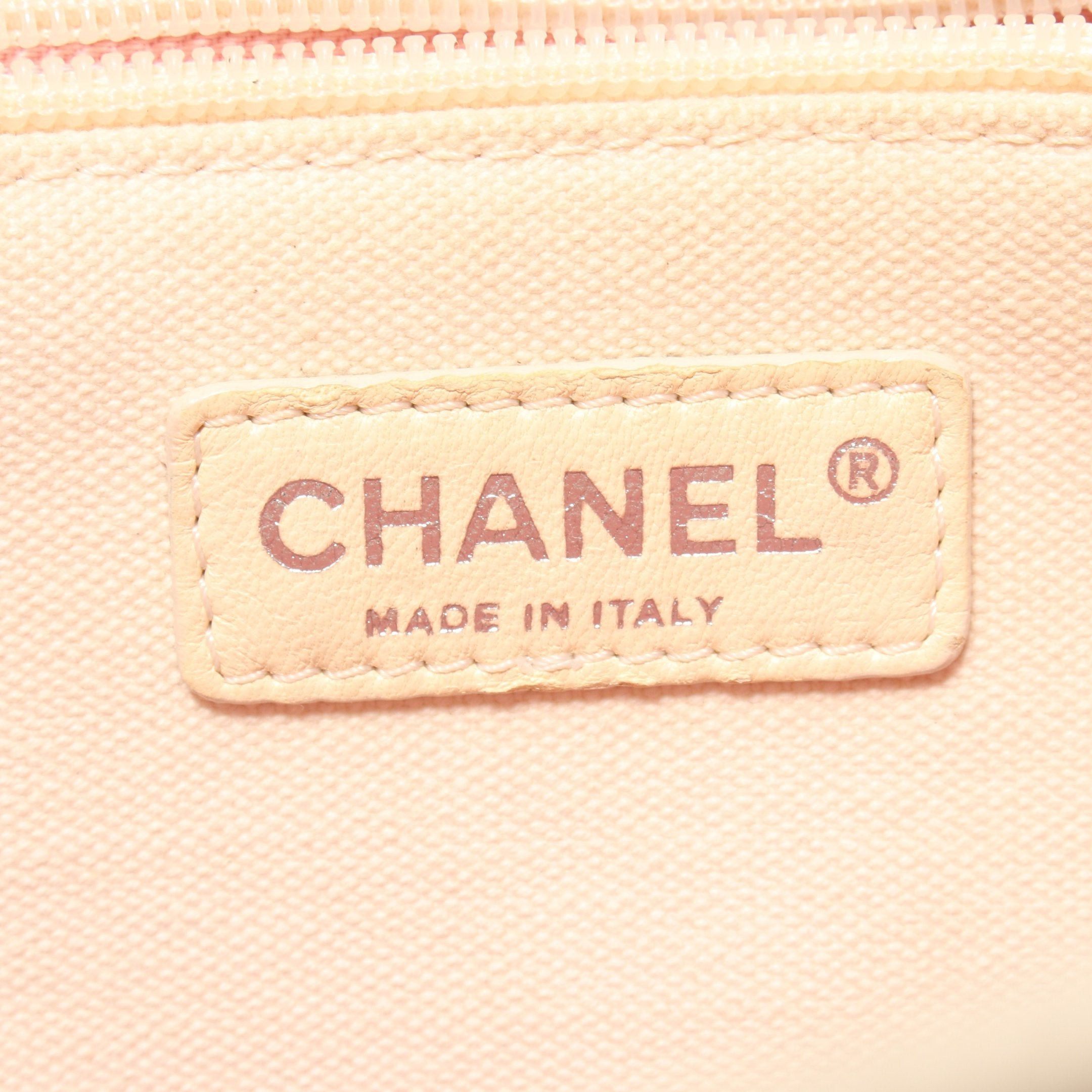 Chanel Chanel Miami Cruise Line Handbag Tote Bag Canvas White Multicolor Silver Hardware Size ONE SIZE - 4 Thumbnail