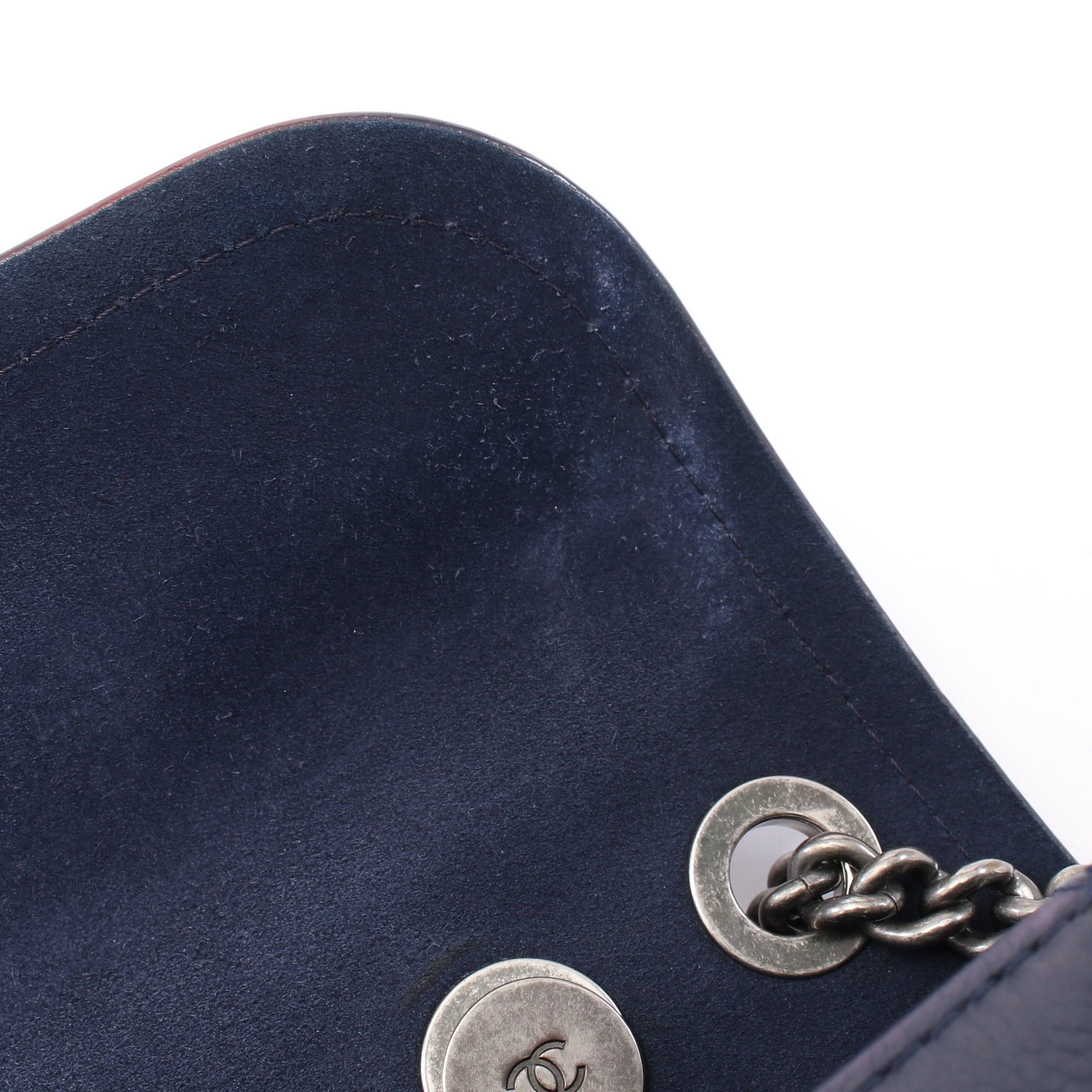 Chanel Chanel Matelasse Chain Shoulder Bag Leather Navy Antique Silver Hardware Size ONE SIZE - 7 Thumbnail