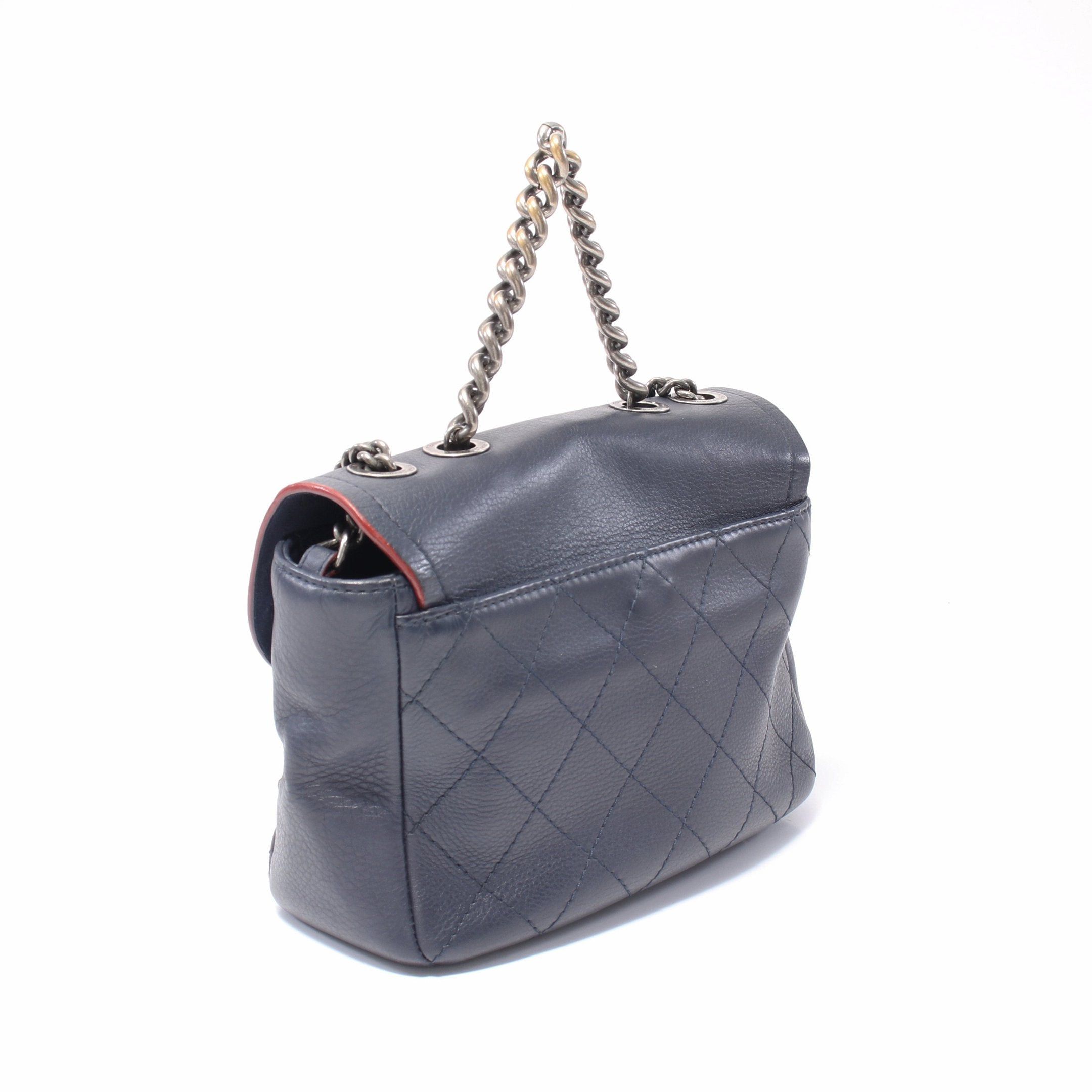 Chanel Chanel Matelasse Chain Shoulder Bag Leather Navy Antique Silver Hardware Size ONE SIZE - 2 Thumbnail