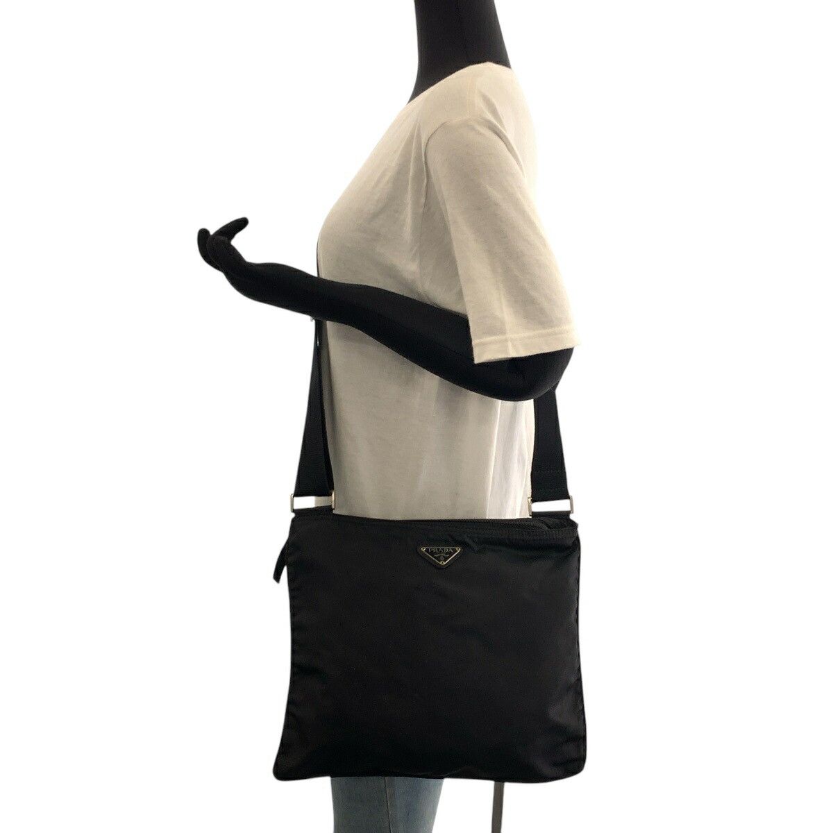 Prada Prada Prada Tessuto Triangle Logo Plate Nylon Shoulder Bag 501934 Others Shoulder Bag 501934 DUTY FREE for USA Size ONE SIZE - 7 Thumbnail