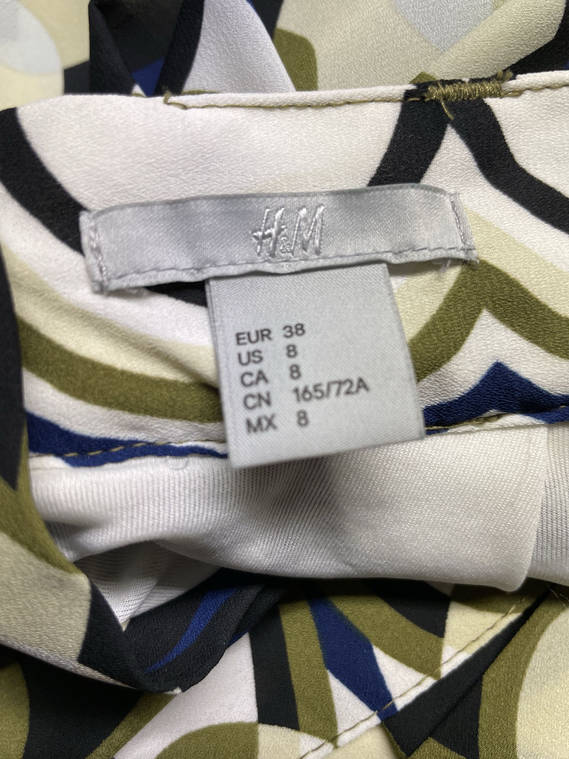 H&M H&M Skirt Size 27" / US 4 / IT 40 - 2 Thumbnail