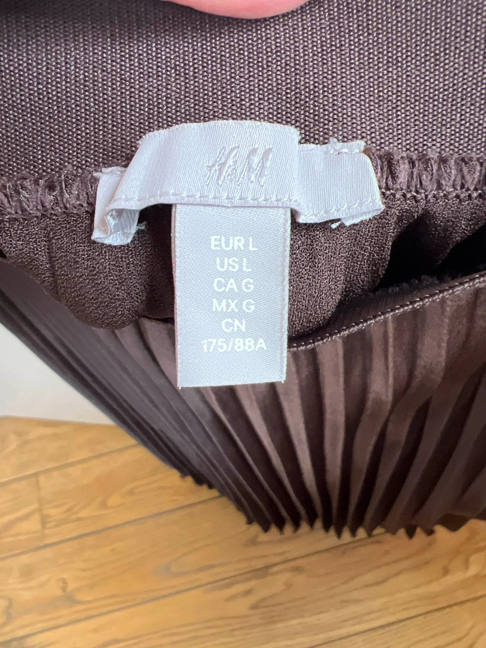 H&M H&M Skirt Size 28" / US 6 / IT 42 - 2 Thumbnail