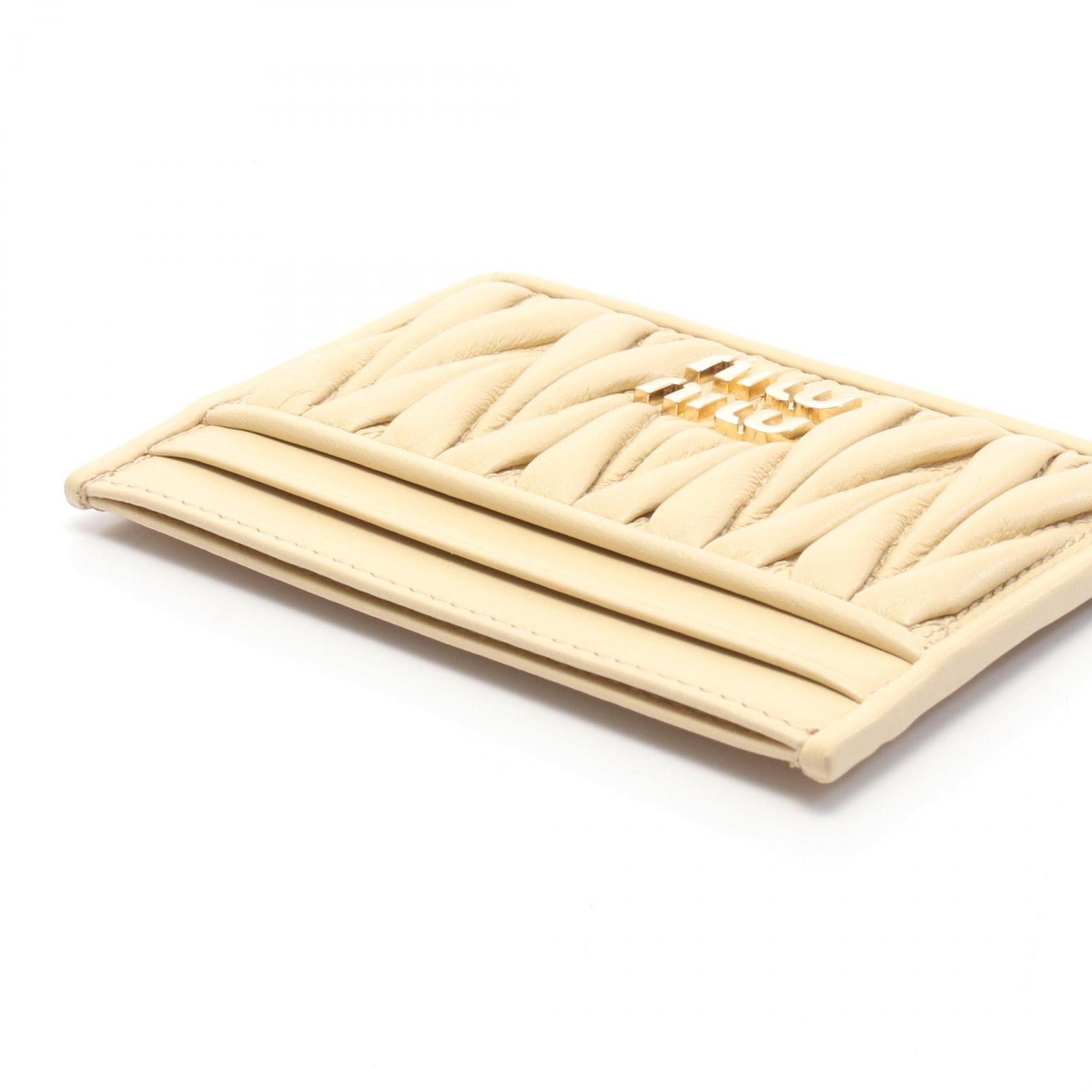 Miu Miu Miu Miu Matelasse Card Case Leather Yellow Size ONE SIZE - 3 Thumbnail