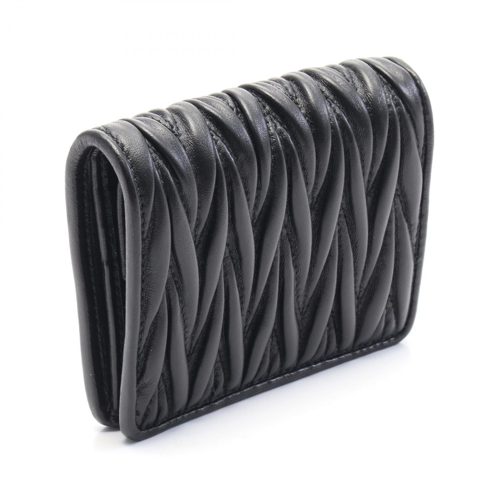 Miu Miu Miu Miu Matelasse Bi-Fold Wallet Leather Black Size ONE SIZE - 2 Thumbnail