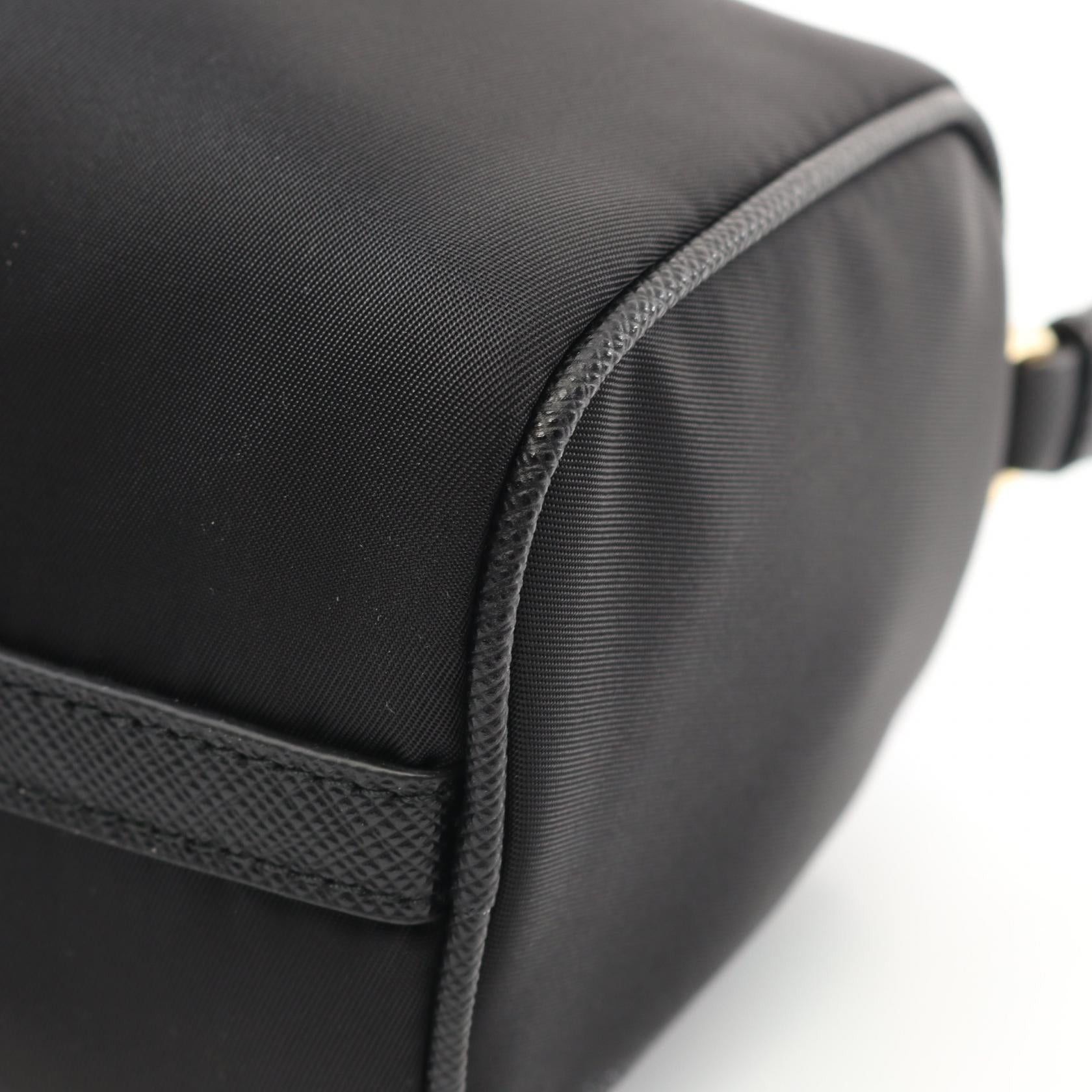 Prada Prada Re-Nylon Pouch Shoulder Bag Nylon Saffiano Leather Black Size ONE SIZE - 7 Thumbnail