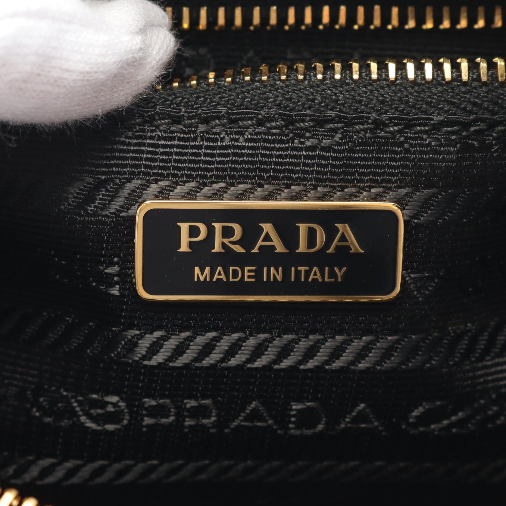 Prada Prada Re-Nylon Pouch Shoulder Bag Nylon Saffiano Leather Black Size ONE SIZE - 4 Thumbnail