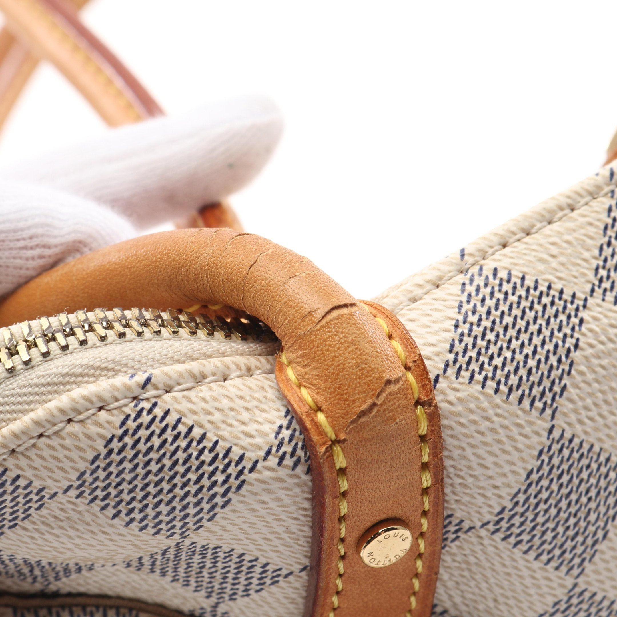 Louis Vuitton Louis Vuitton Figeri Pm Damier Azur Shoulder Bag Leather White Size ONE SIZE - 9 Thumbnail