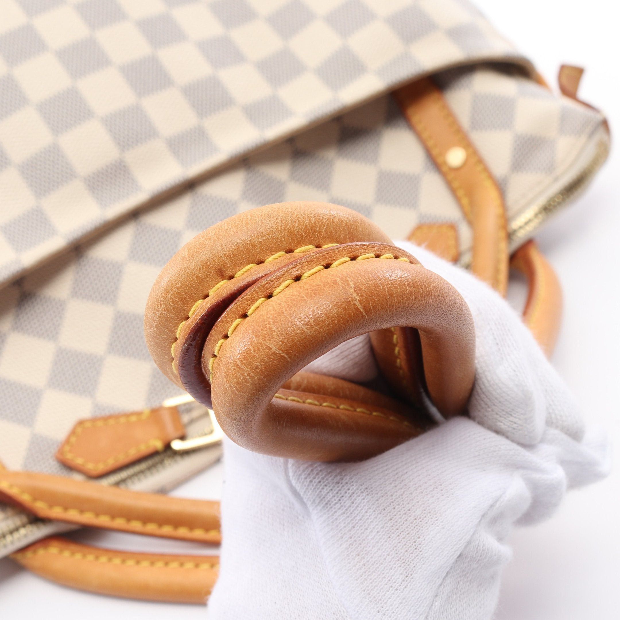 Louis Vuitton Louis Vuitton Figeri Pm Damier Azur Shoulder Bag Leather White Size ONE SIZE - 8 Thumbnail
