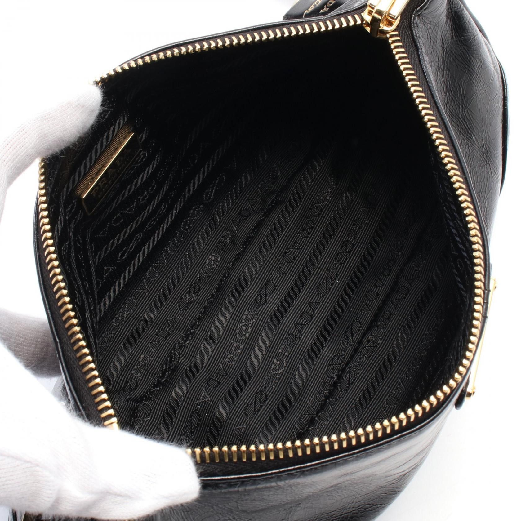 Prada Prada Re-Edition 2002 Medium Shoulder Bag Leather Black Size ONE SIZE - 3 Thumbnail
