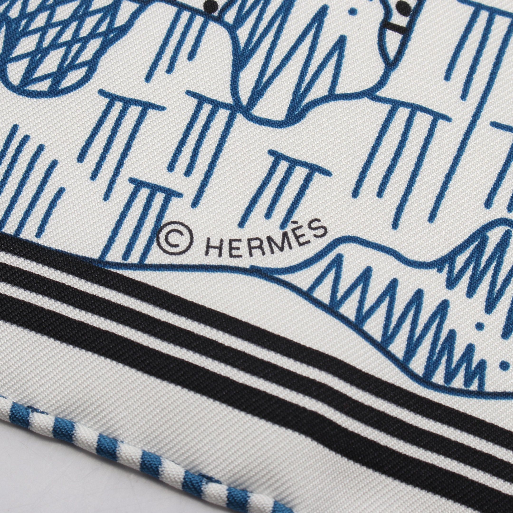 Hermes Hermes Carres 55 Les Canyons Etoiles Scarf Silk Off White Black Navy Size ONE SIZE - 2 Thumbnail