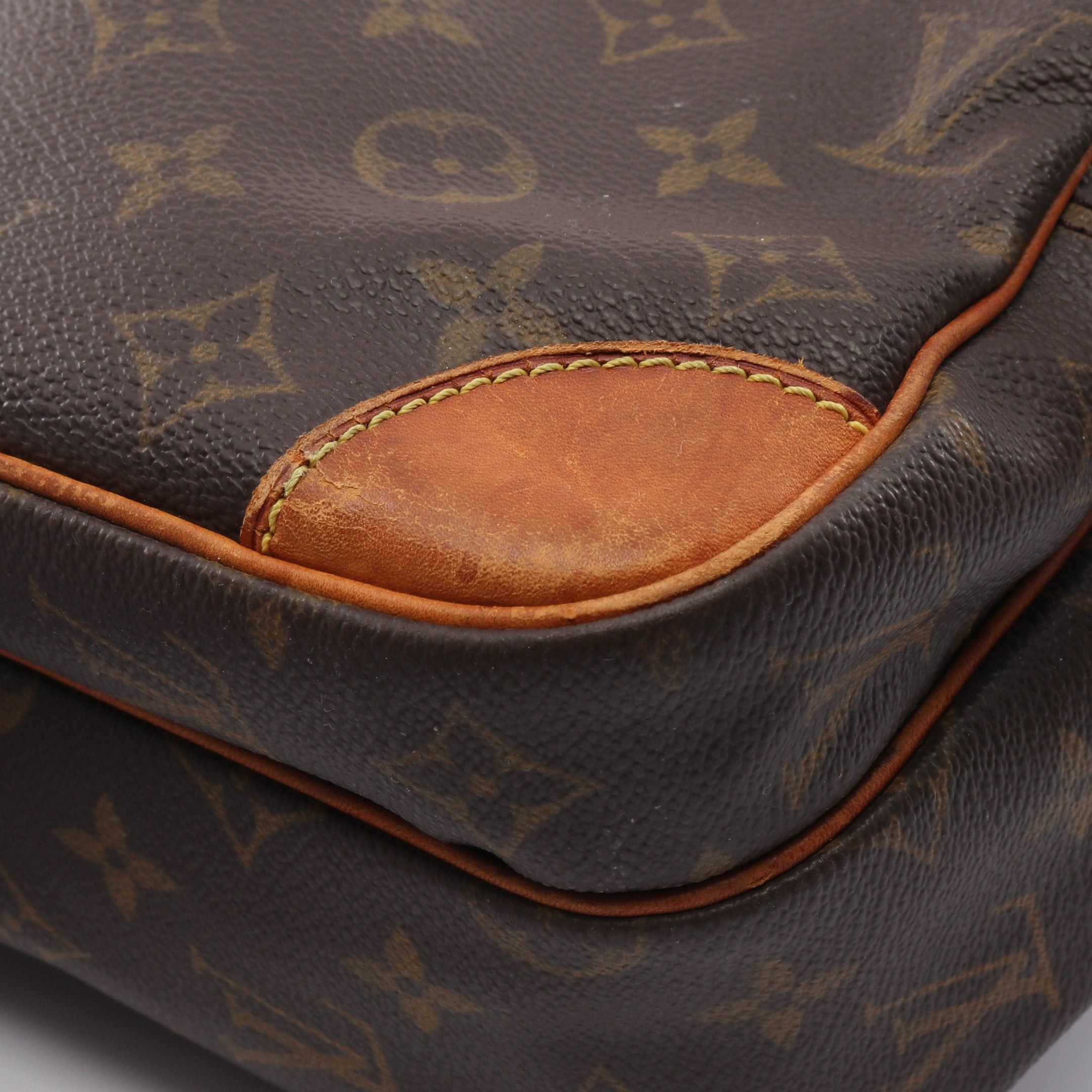Louis Vuitton Louis Vuitton Nil Monogram Shoulder Bag Leather Brown Size ONE SIZE - 15 Thumbnail