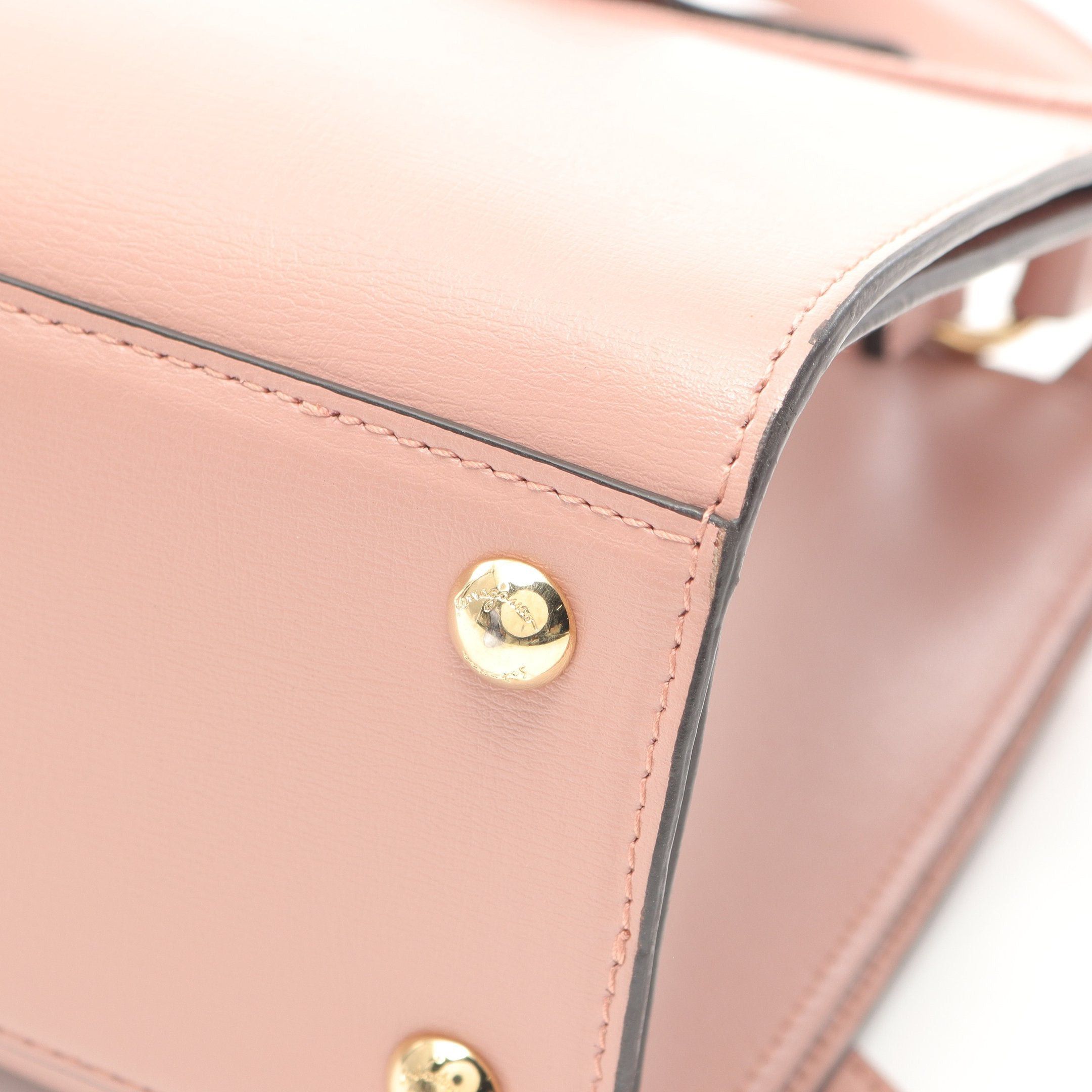 Salvatore Ferragamo Salvatore Ferragamo Vara Ribbon Handbag Leather Pink Size ONE SIZE - 9 Thumbnail