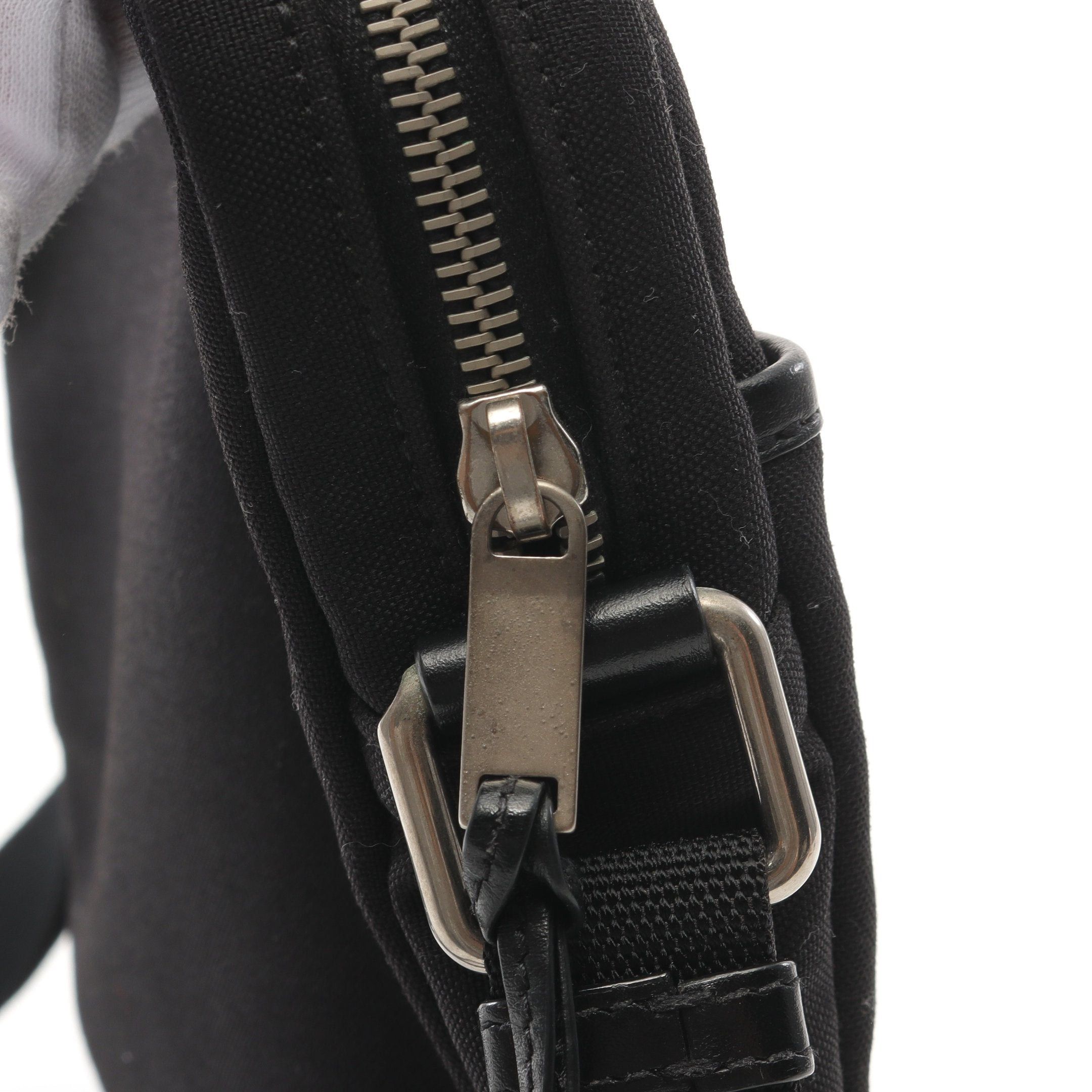 Yves Saint Laurent Yves Saint Laurent Rivington Livington Shoulder Bag Canvas Leather Black Size ONE SIZE - 6 Thumbnail