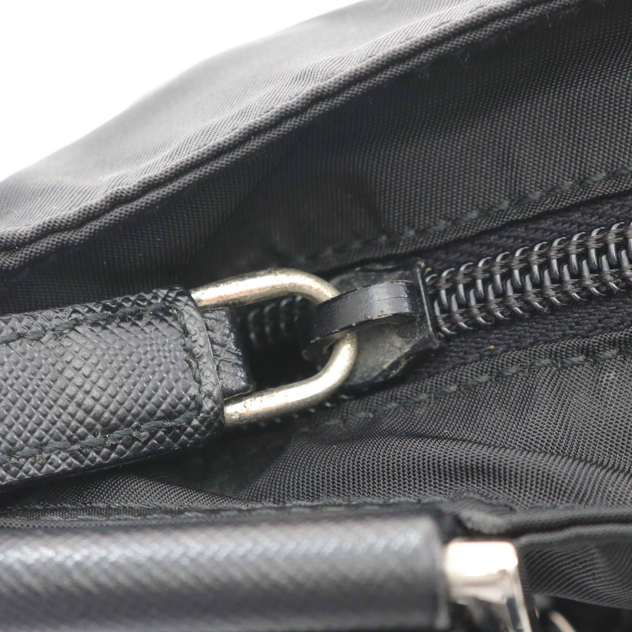 Prada Prada Viaggio Shoulder Bag Nylon Leather Black Size ONE SIZE - 5 Thumbnail