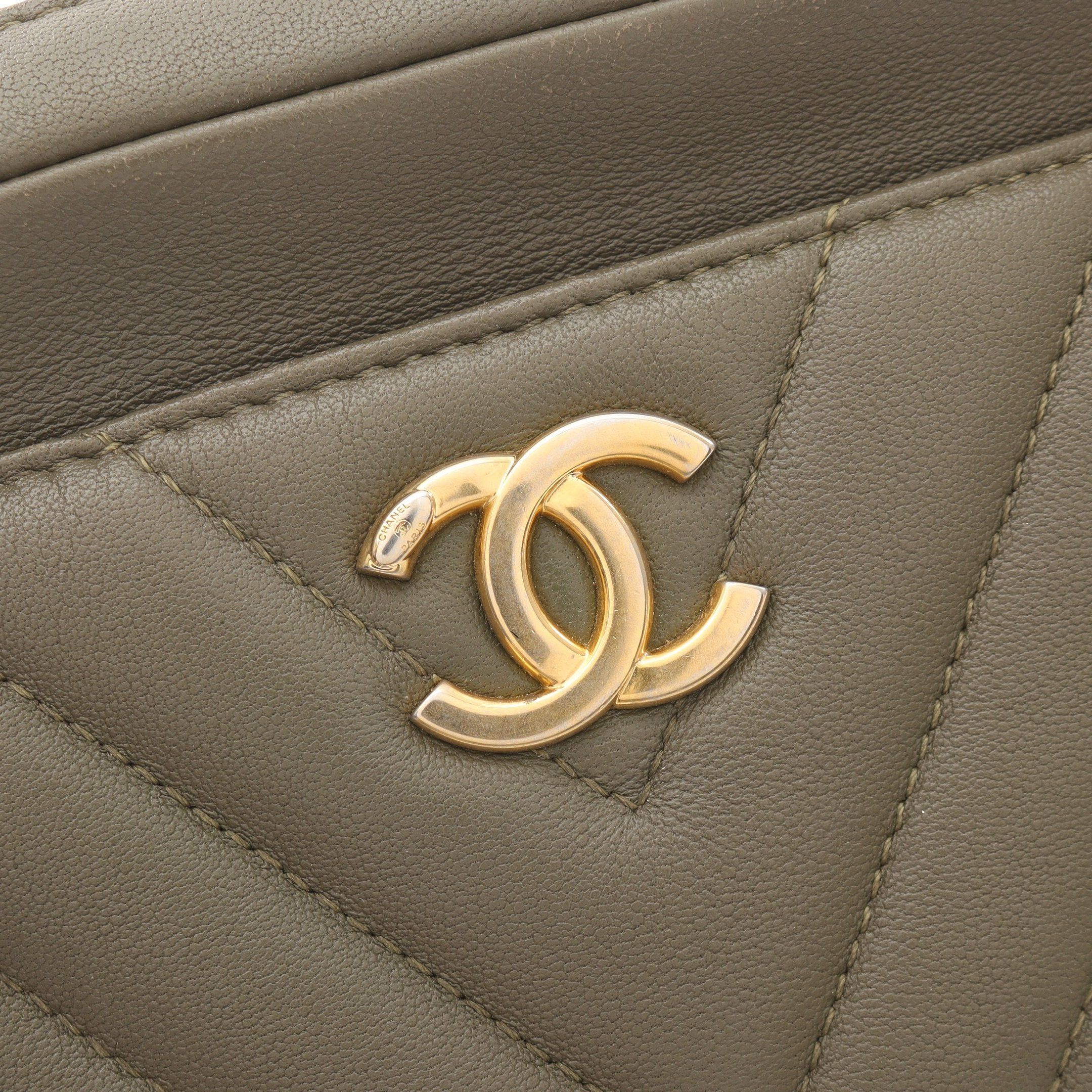Chanel Chanel Chevron V-Stitch Chain Shoulder Bag Lambskin Khaki Green Gold Hardware Size ONE SIZE - 11 Thumbnail