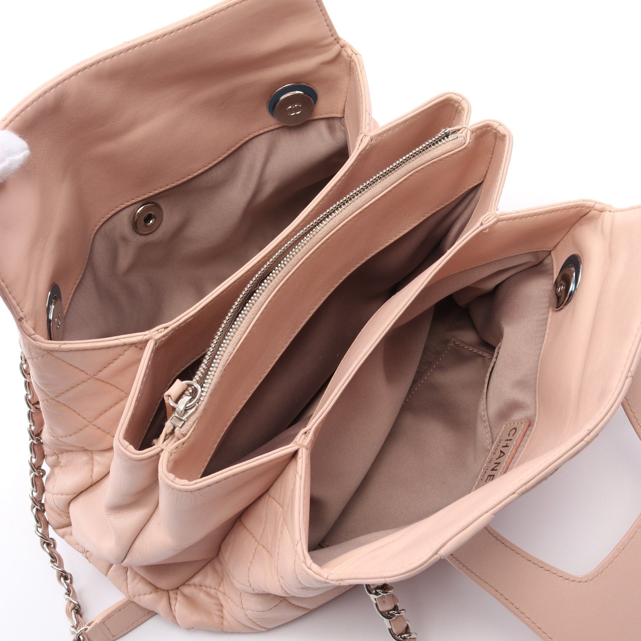 Chanel Chanel Matelasse Chain Shoulder Bag Lambskin Light Pink Silver Hardware Size ONE SIZE - 3 Thumbnail