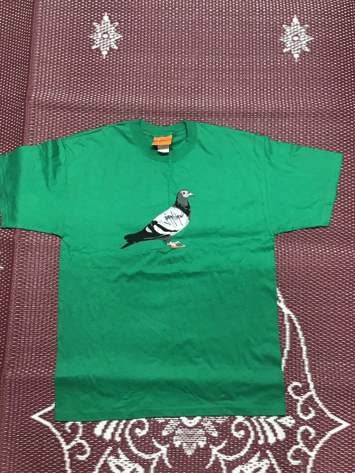 image of Jeff Staple Vintage Tee Autographed Size Large in Green, Men's