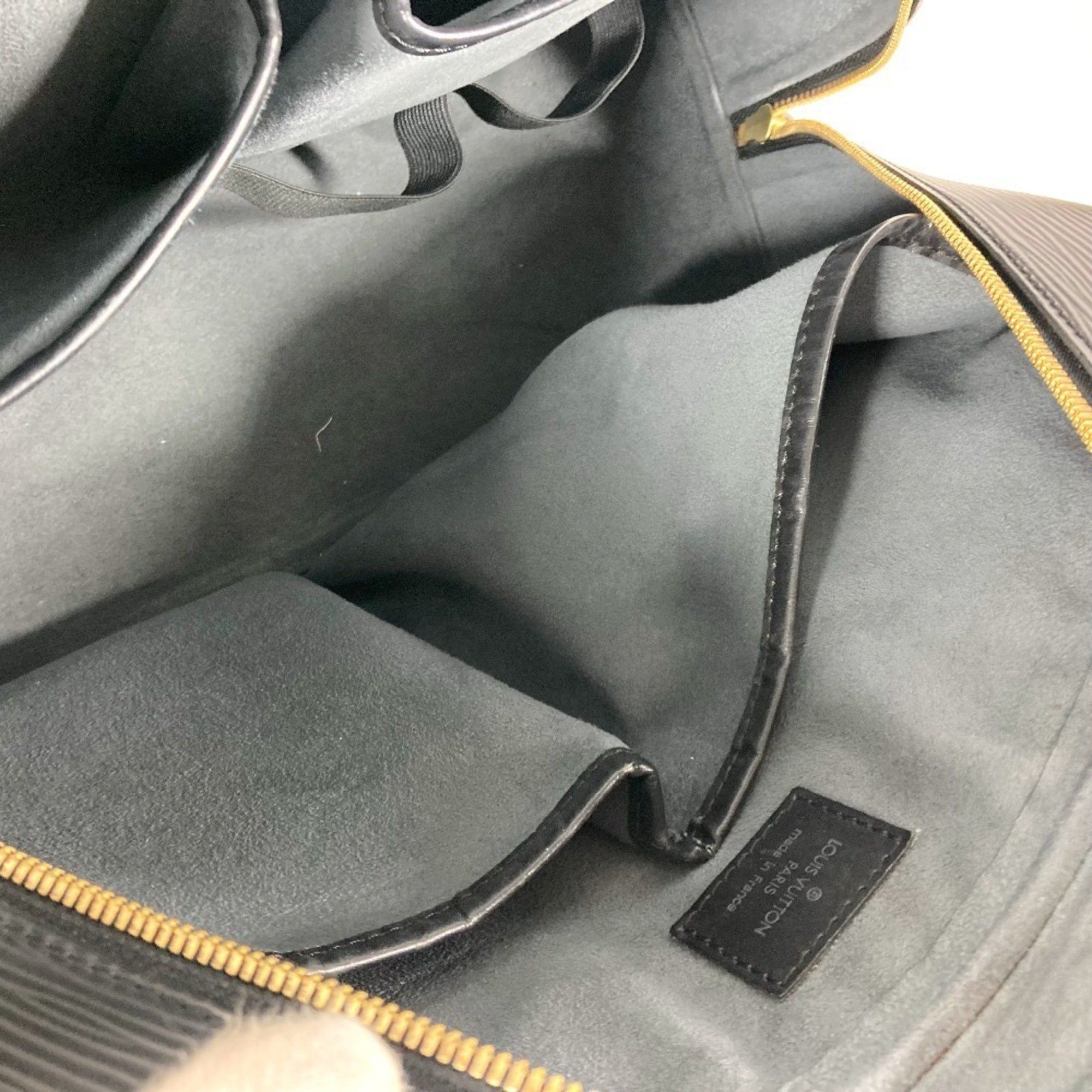 Louis Vuitton Deauville handbag