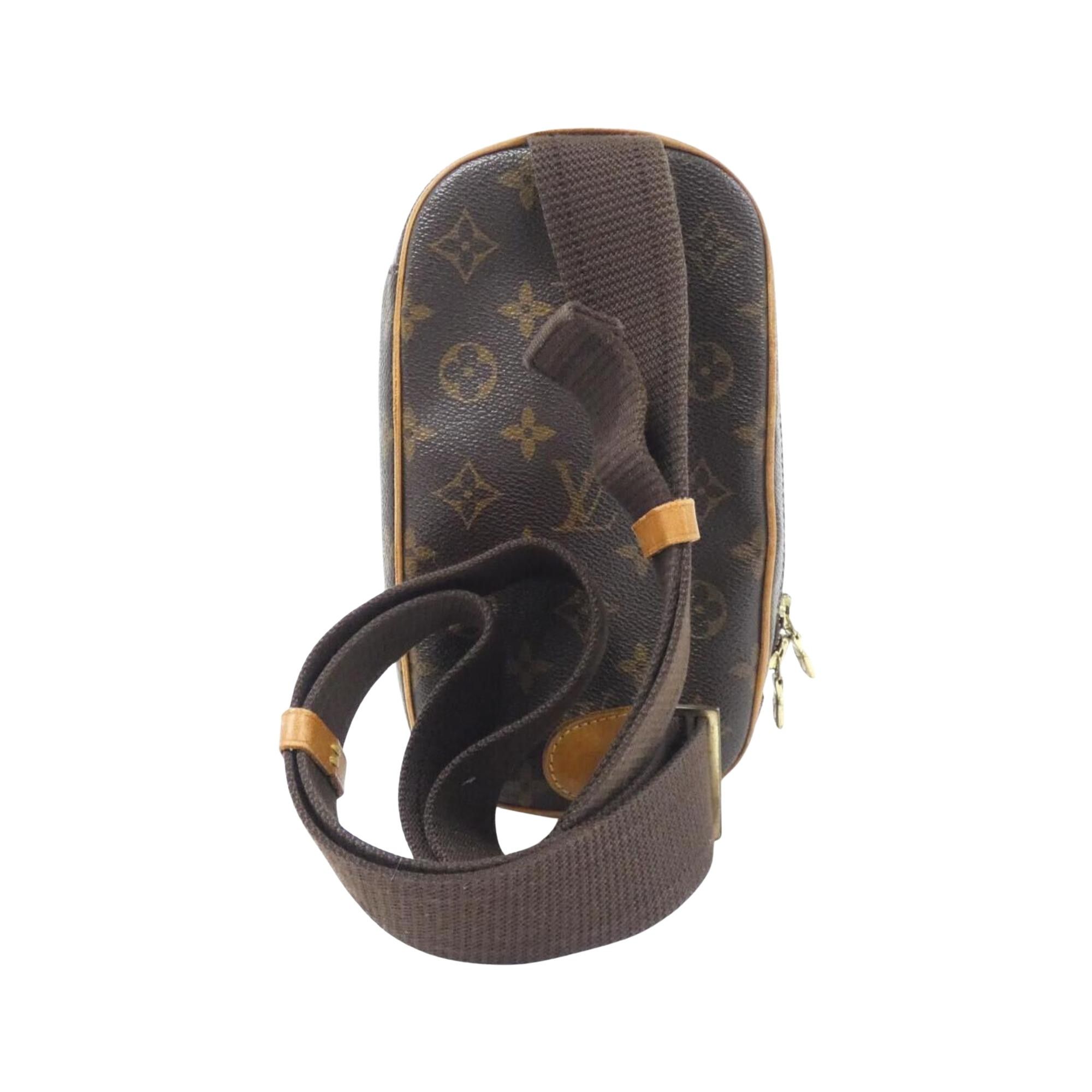 Louis Vuitton Louis Vuitton Pochette gange clutch Size ONE SIZE - 2 Thumbnail