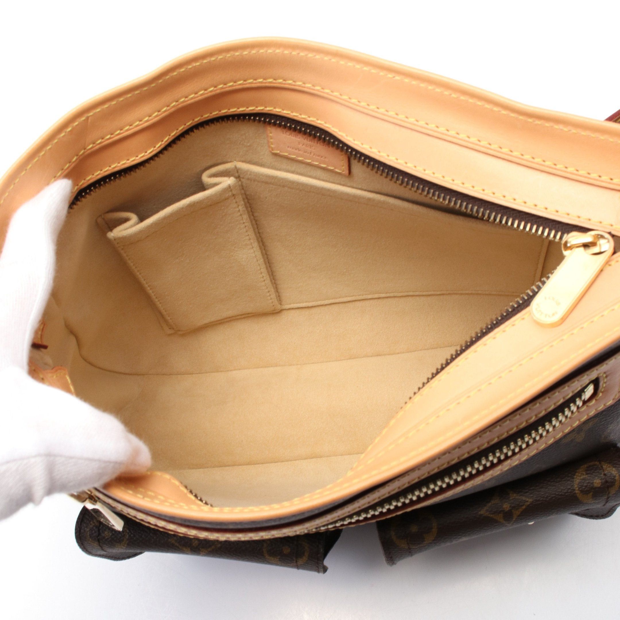 Louis Vuitton Louis Vuitton Hudson Gm Monogram Shoulder Bag Leather Brown Size ONE SIZE - 3 Thumbnail