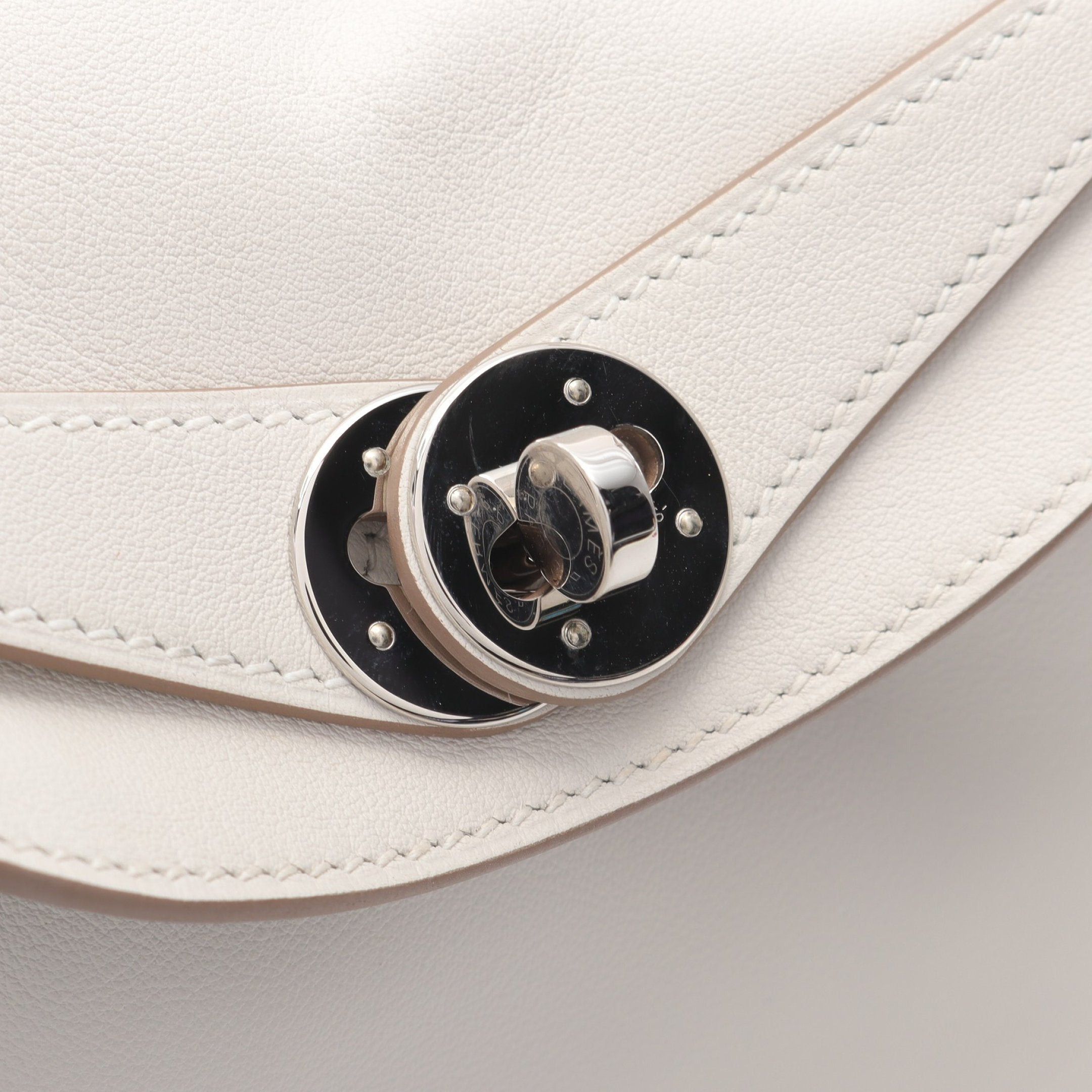 Hermes Hermes Lindy 26 Verso Gris Perle Grimeyer Shoulder Bag Veau Swift Off White Silver Hardware B Stamp Size ONE SIZE - 8 Thumbnail