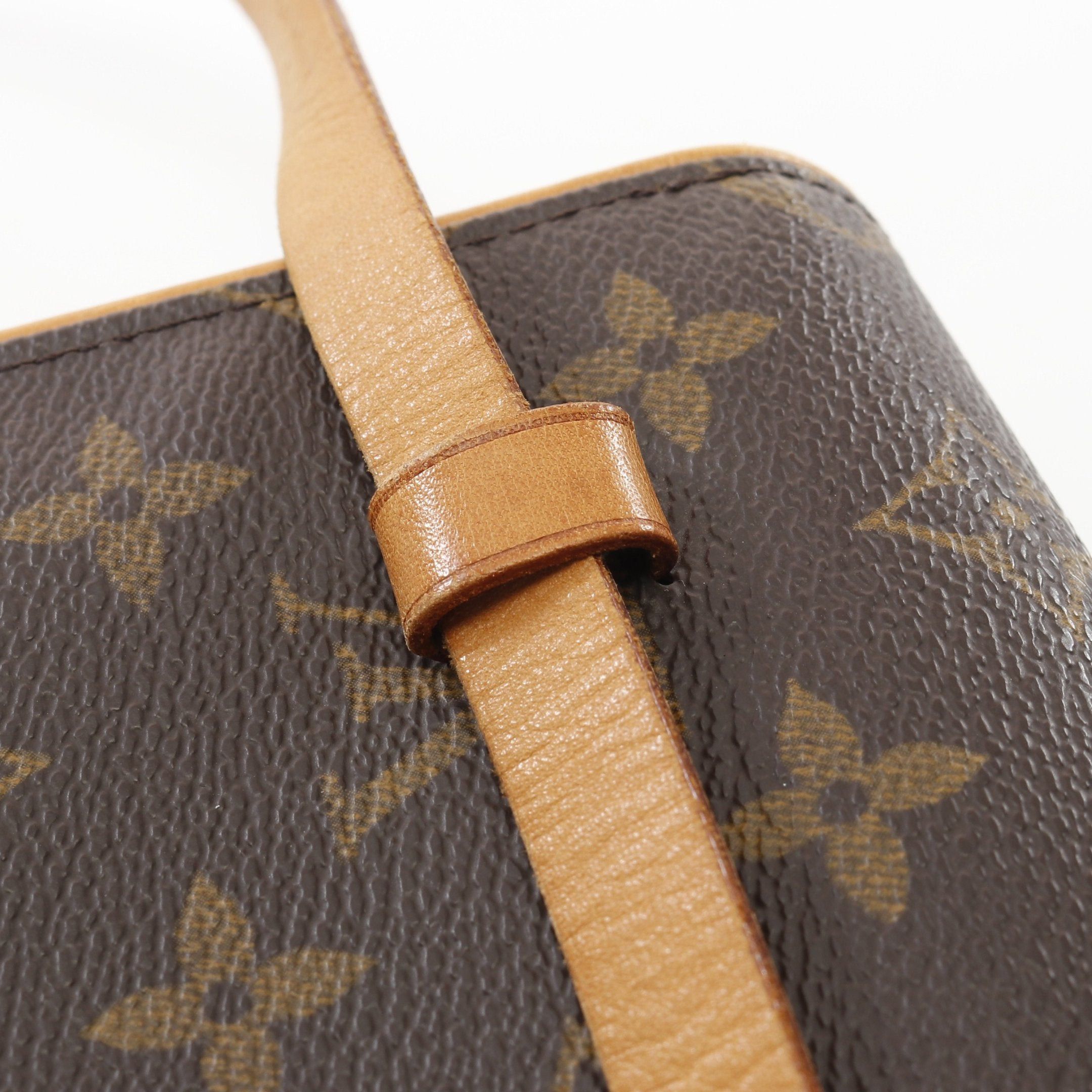 Louis Vuitton Louis Vuitton Pochette Florentine Monogram Body Bag Waist Leather Brown With Button Pressure (S) Size ONE SIZE - 8 Thumbnail