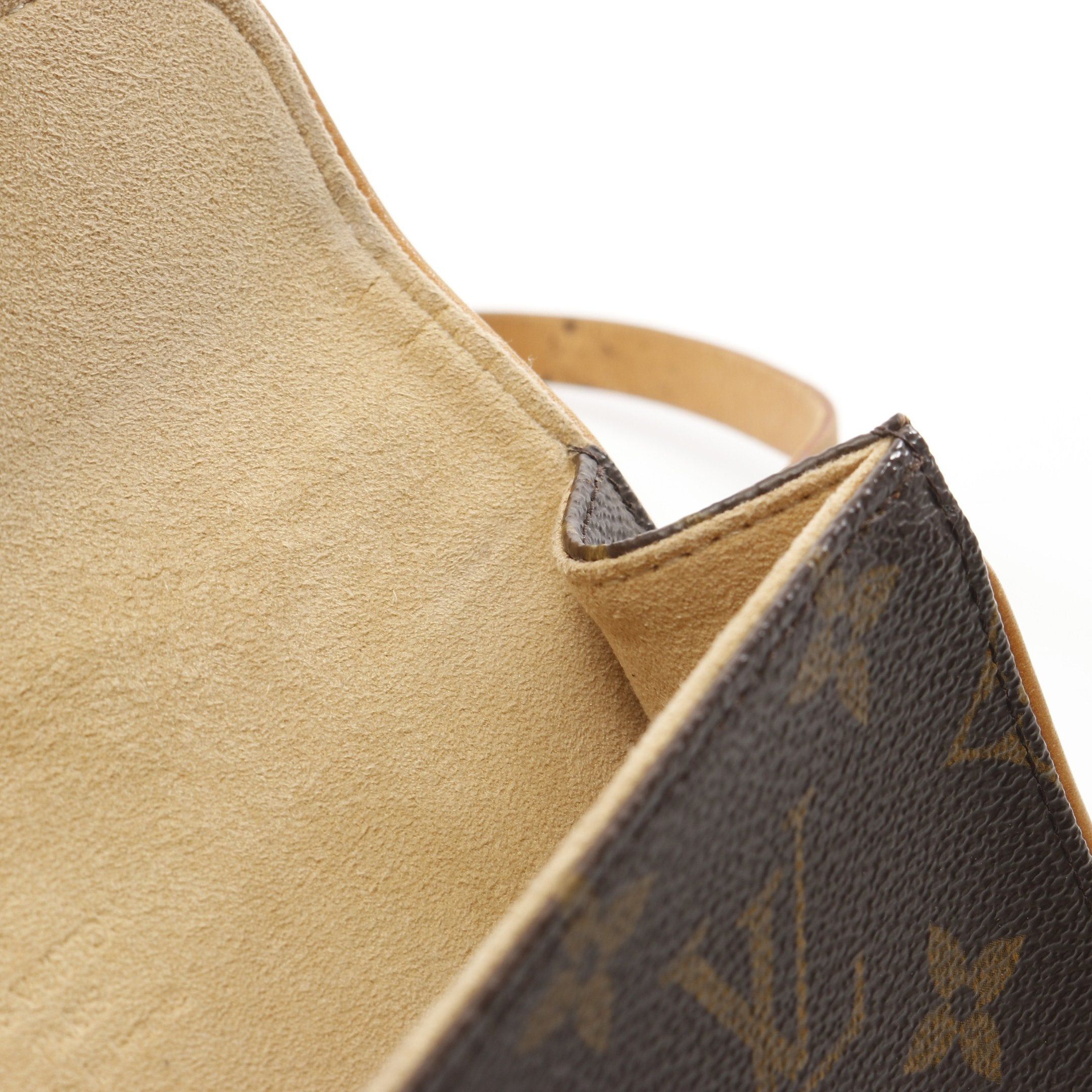 Louis Vuitton Louis Vuitton Pochette Florentine Monogram Body Bag Waist Leather Brown With Button Pressure (S) Size ONE SIZE - 10 Thumbnail