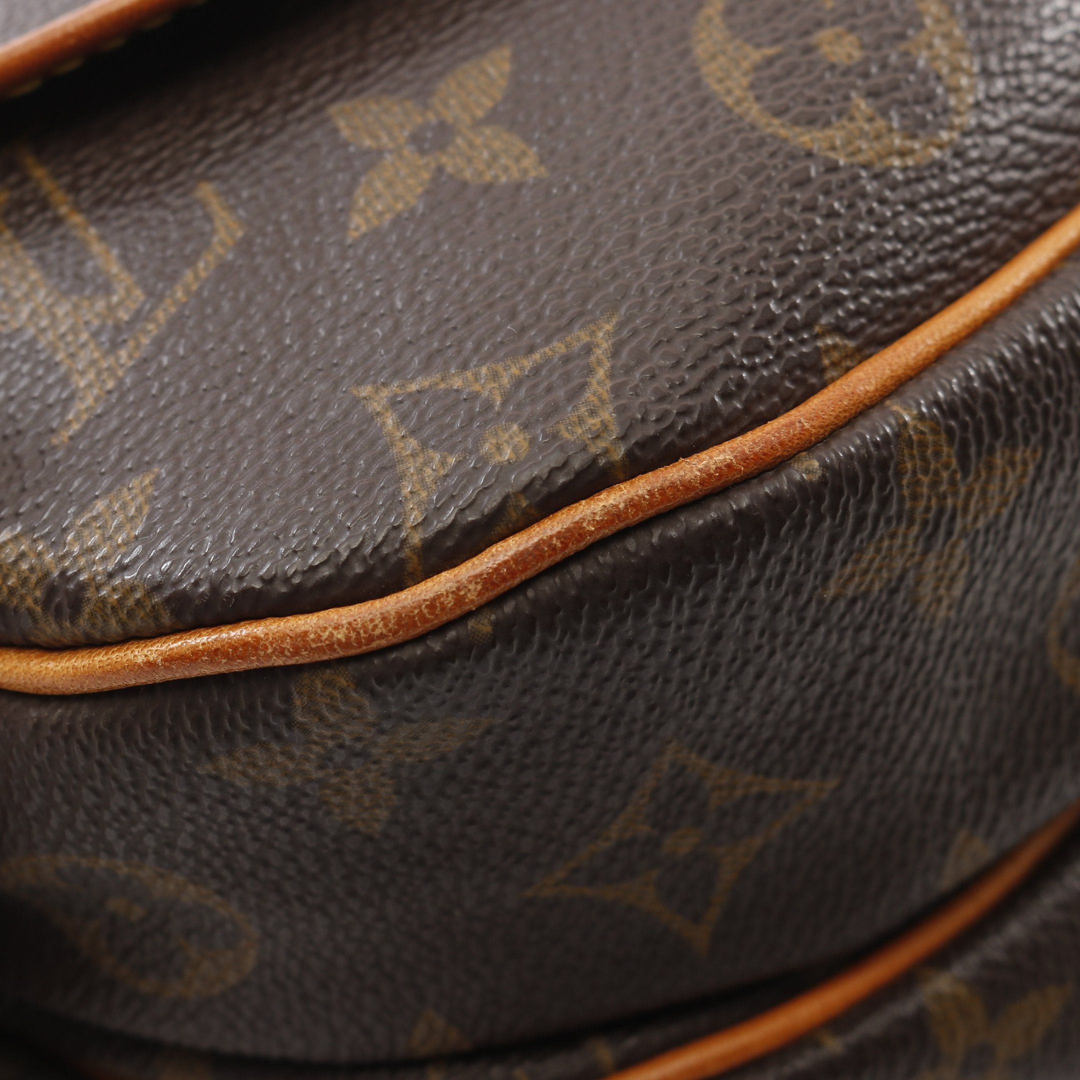 Louis Vuitton Louis Vuitton Saumur 30 Monogram Shoulder Bag Leather Brown Size ONE SIZE - 6 Thumbnail