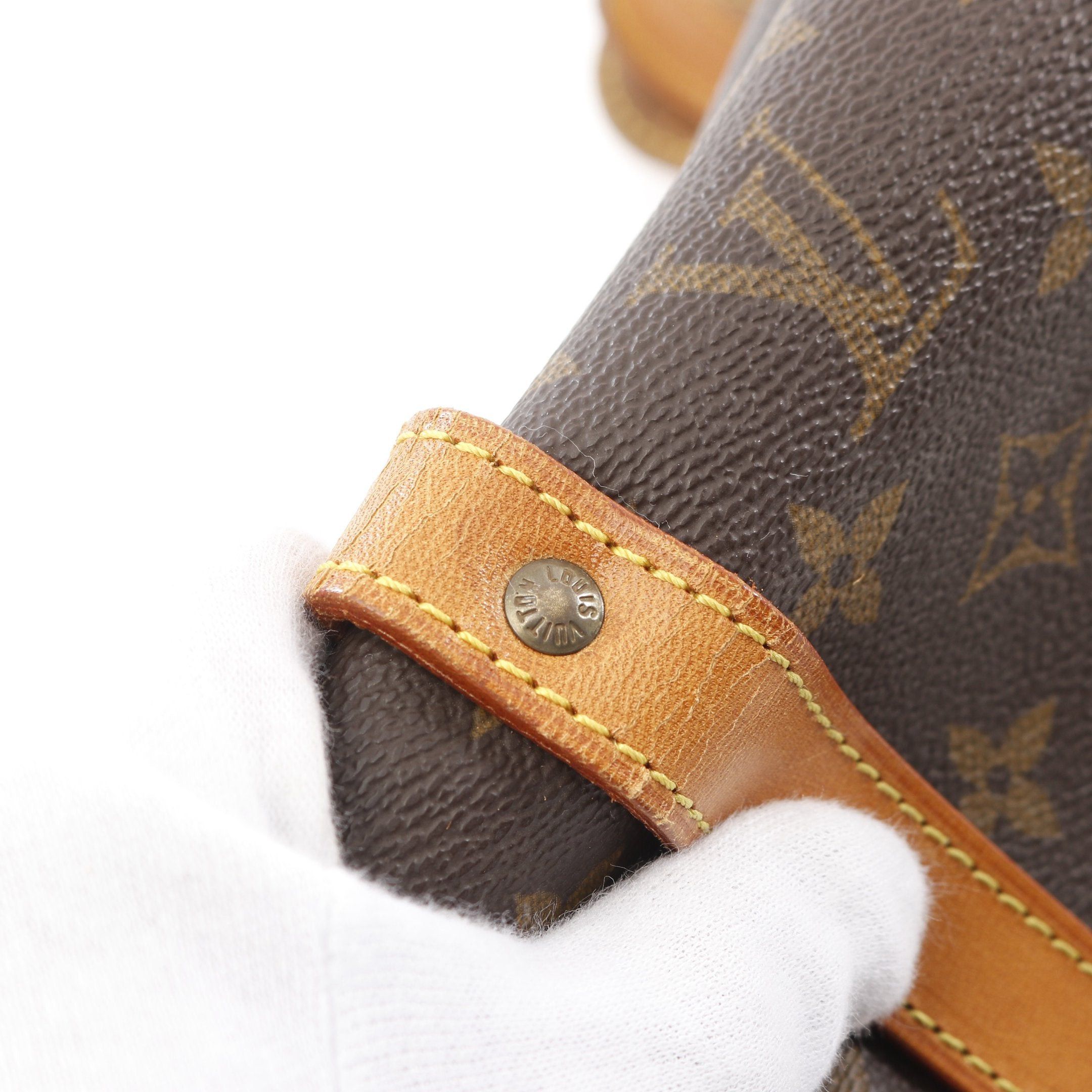 Louis Vuitton Louis Vuitton Saumur 30 Monogram Shoulder Bag Leather Brown Size ONE SIZE - 11 Thumbnail