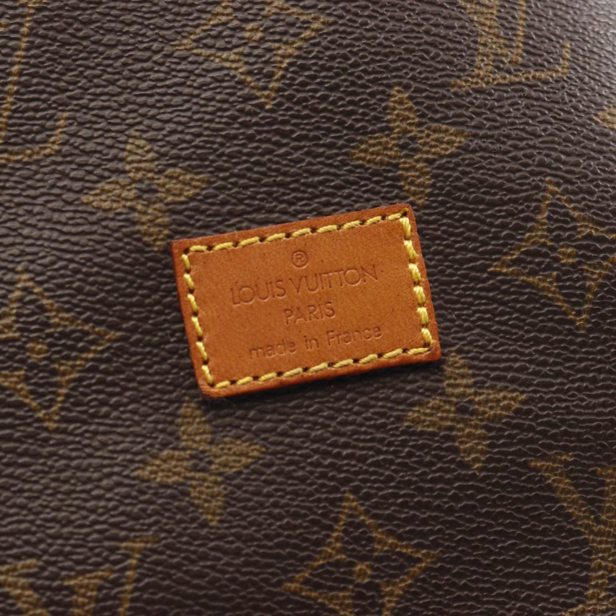 Louis Vuitton Louis Vuitton Saumur 30 Monogram Shoulder Bag Leather Brown Size ONE SIZE - 4 Thumbnail