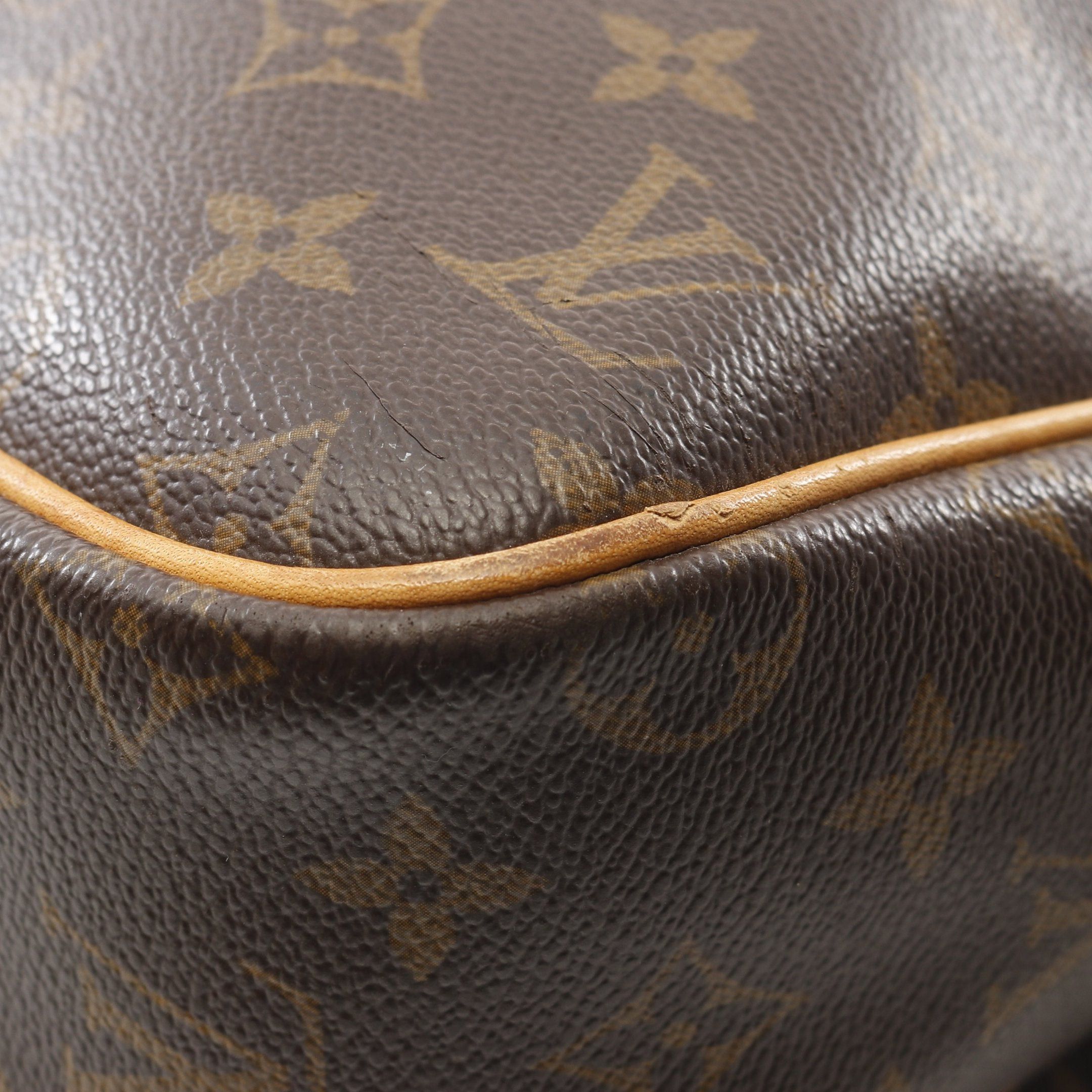 Louis Vuitton Louis Vuitton Reporter Gm Monogram Shoulder Bag Leather Brown Size ONE SIZE - 8 Thumbnail