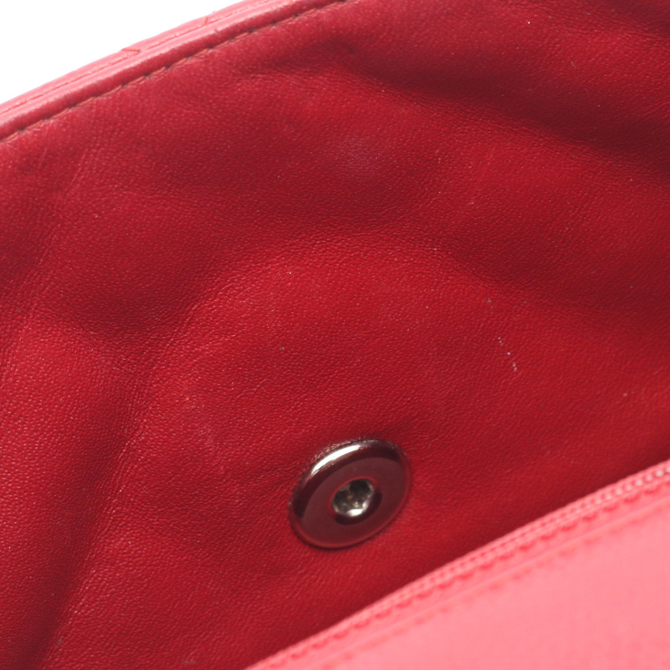 Chanel Chanel Mini Matelasse Chain Shoulder Bag Caviar Skin Red Silver Hardware Size ONE SIZE - 8 Thumbnail