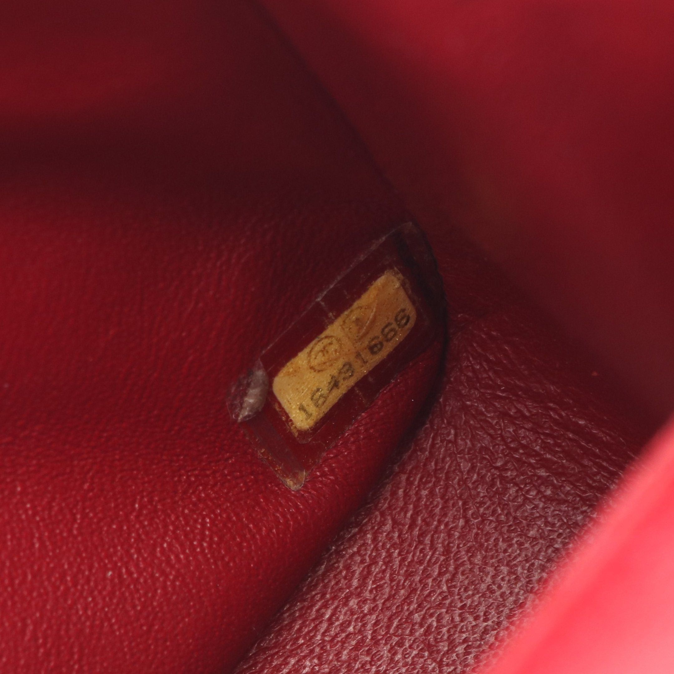 Chanel Chanel Mini Matelasse Chain Shoulder Bag Caviar Skin Red Silver Hardware Size ONE SIZE - 5 Thumbnail