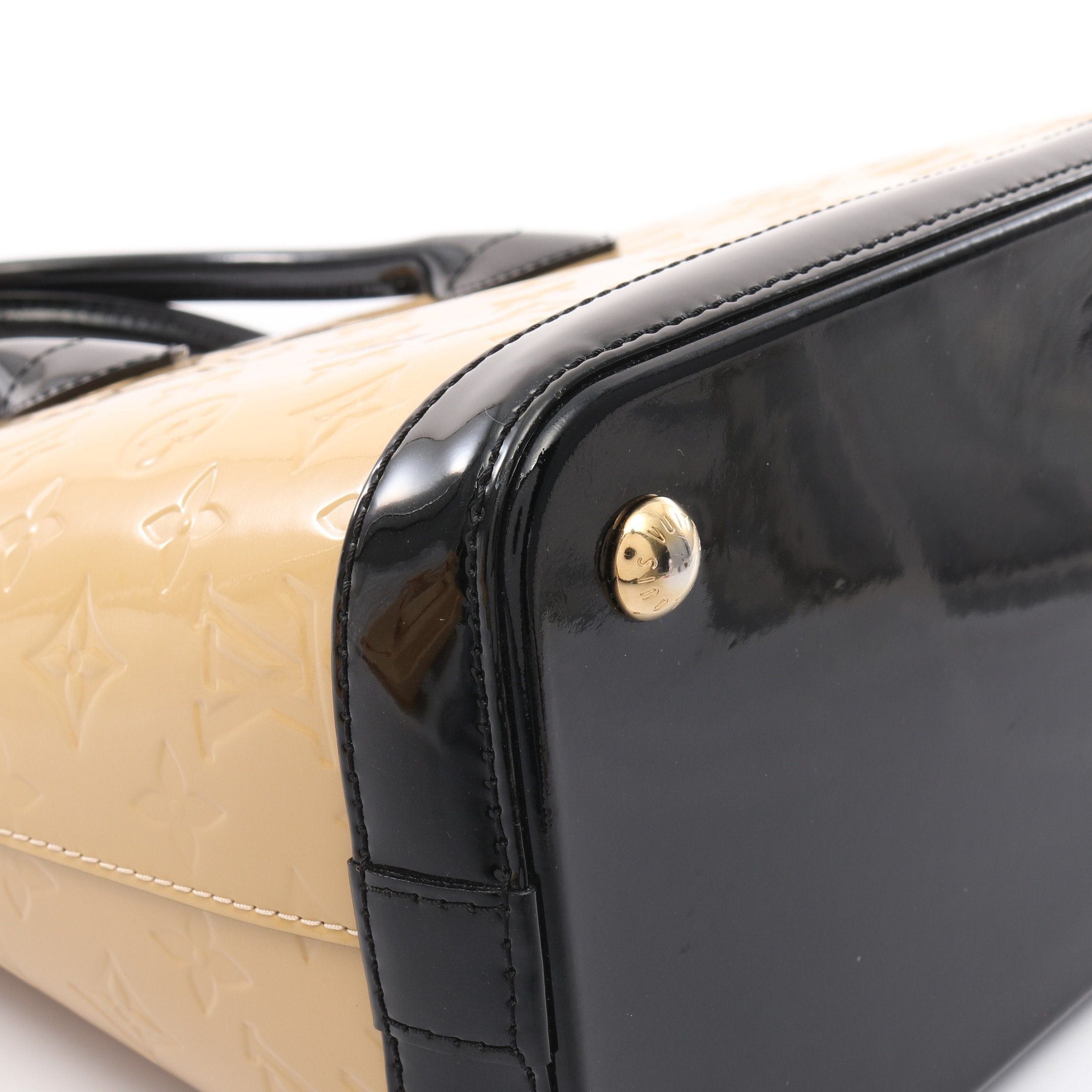 Louis Vuitton Louis Vuitton Lockit Pm Monogram Vernis Dune Handbag Leather Beige Black Size ONE SIZE - 7 Thumbnail