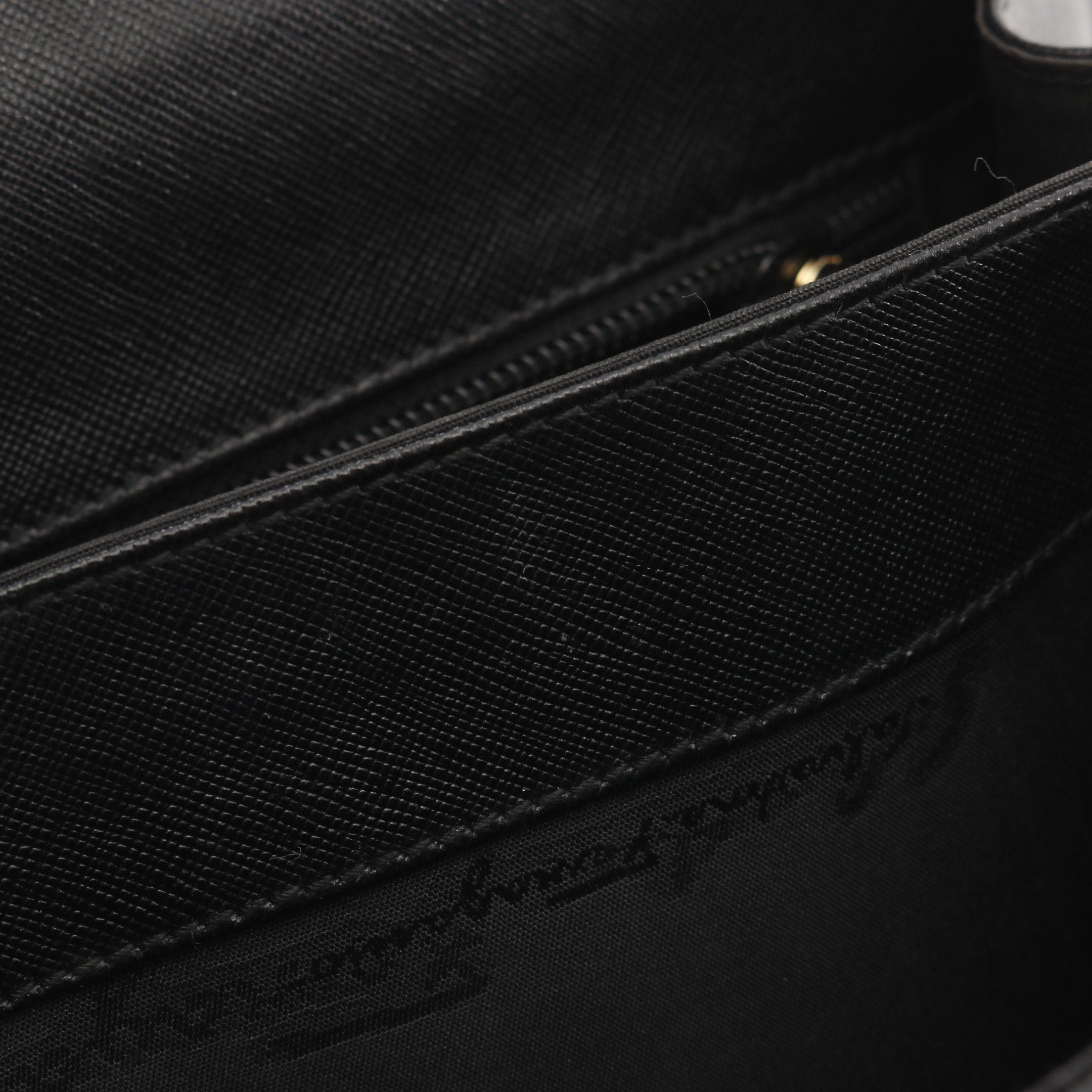 Salvatore Ferragamo Salvatore Ferragamo Gancini Handbag Leather Black Size ONE SIZE - 11 Thumbnail