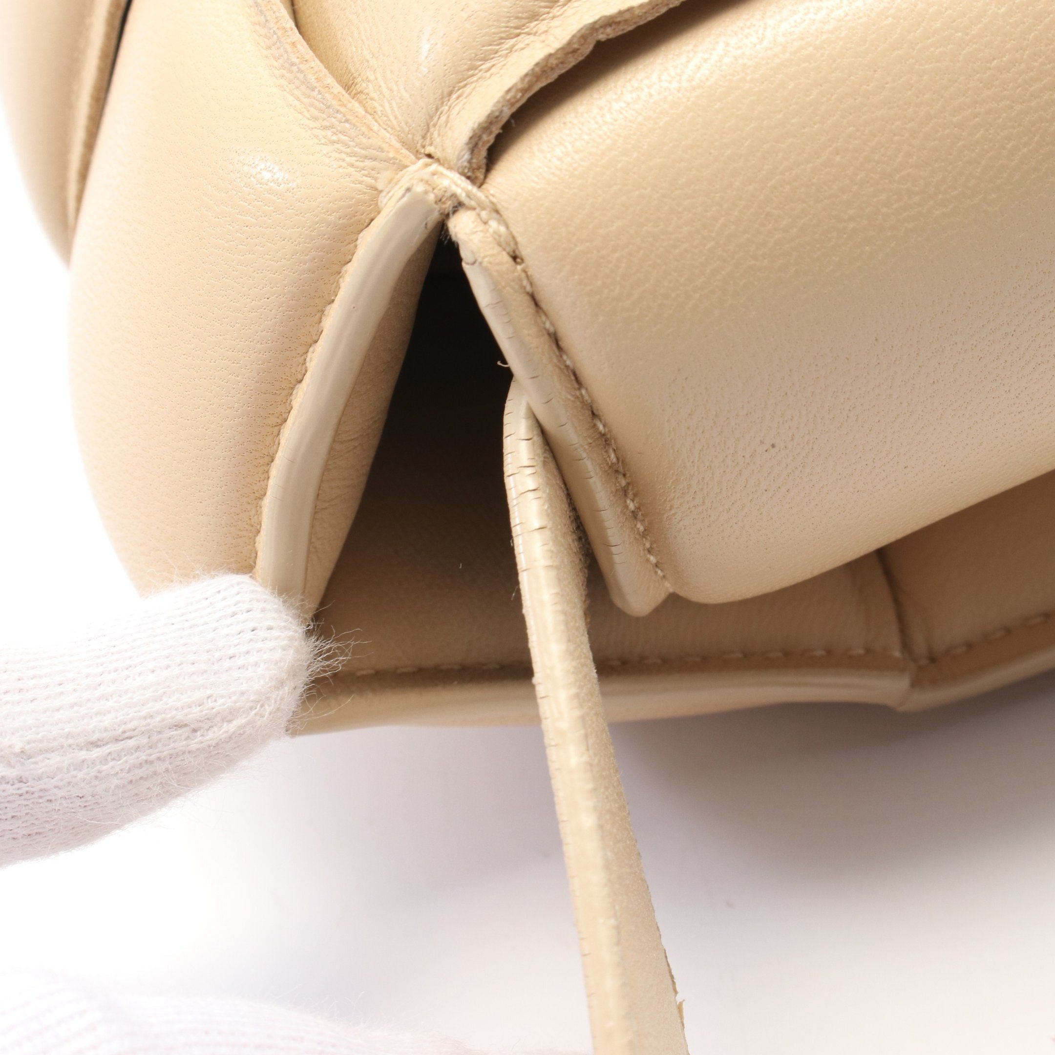 Bottega Veneta Bottega Veneta Padet Cassette Intrecciato Shoulder Bag Leather Beige Size ONE SIZE - 9 Thumbnail