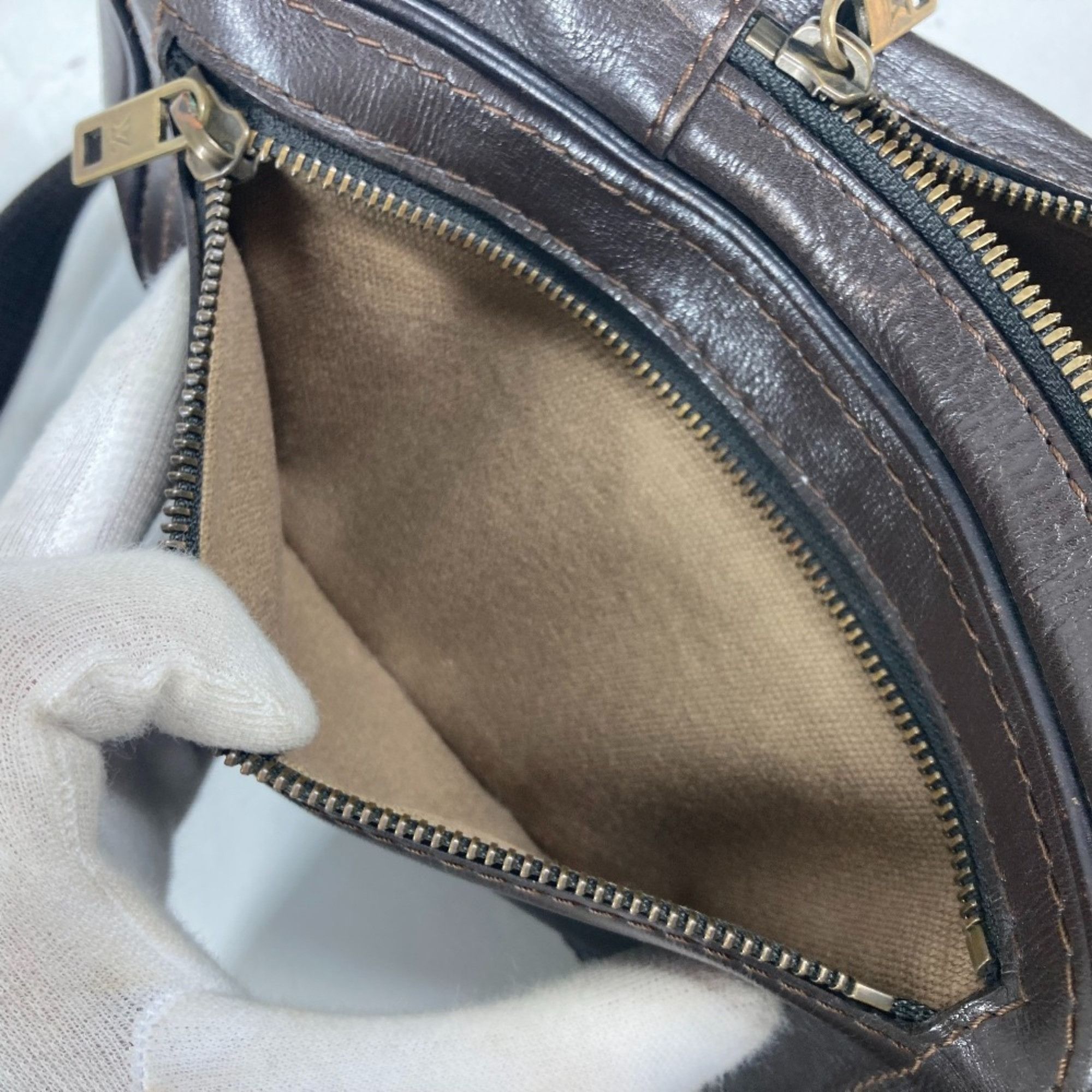 Louis Vuitton Louis Vuitton Utah clutch Size ONE SIZE - 10 Thumbnail