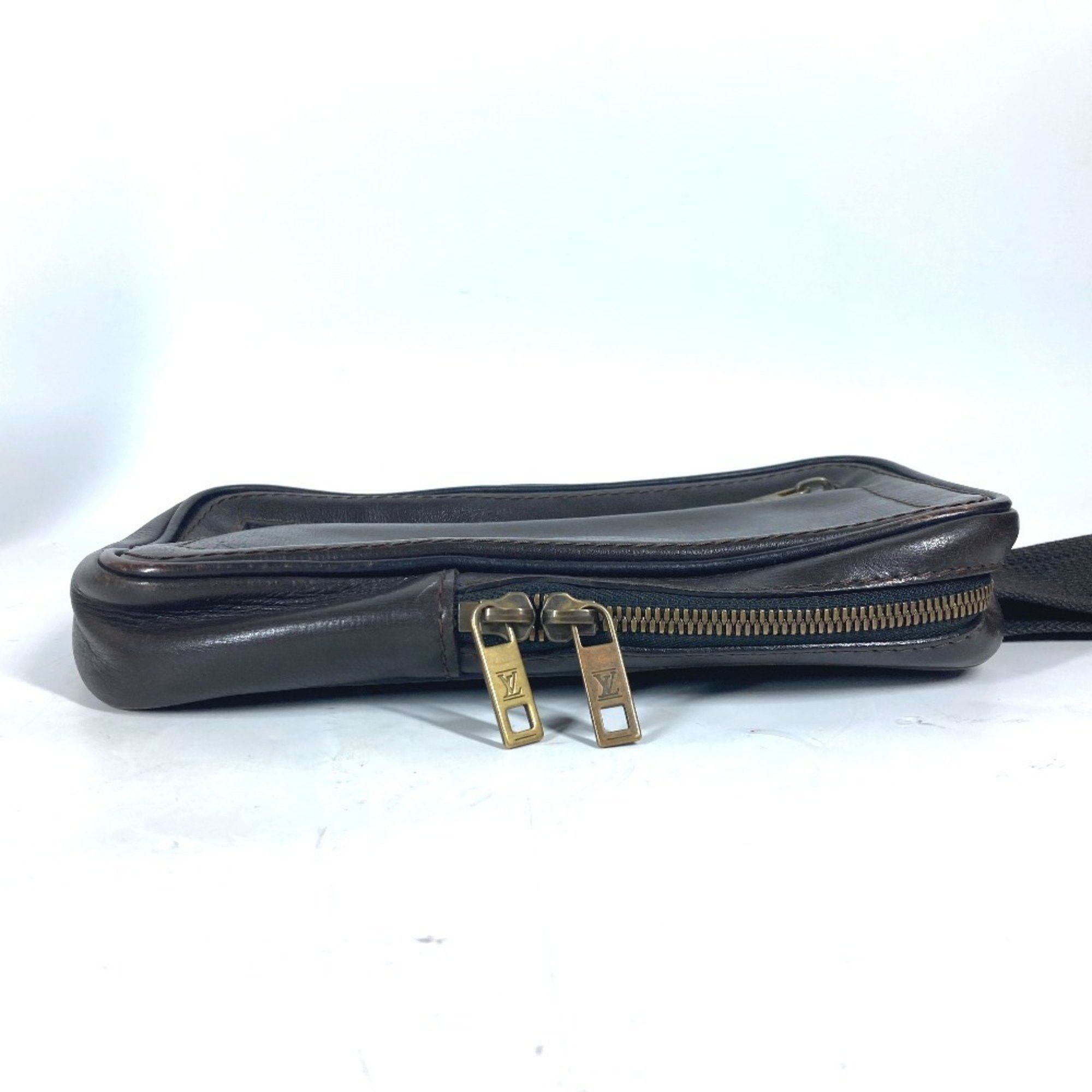 Louis Vuitton Louis Vuitton Utah clutch Size ONE SIZE - 4 Thumbnail