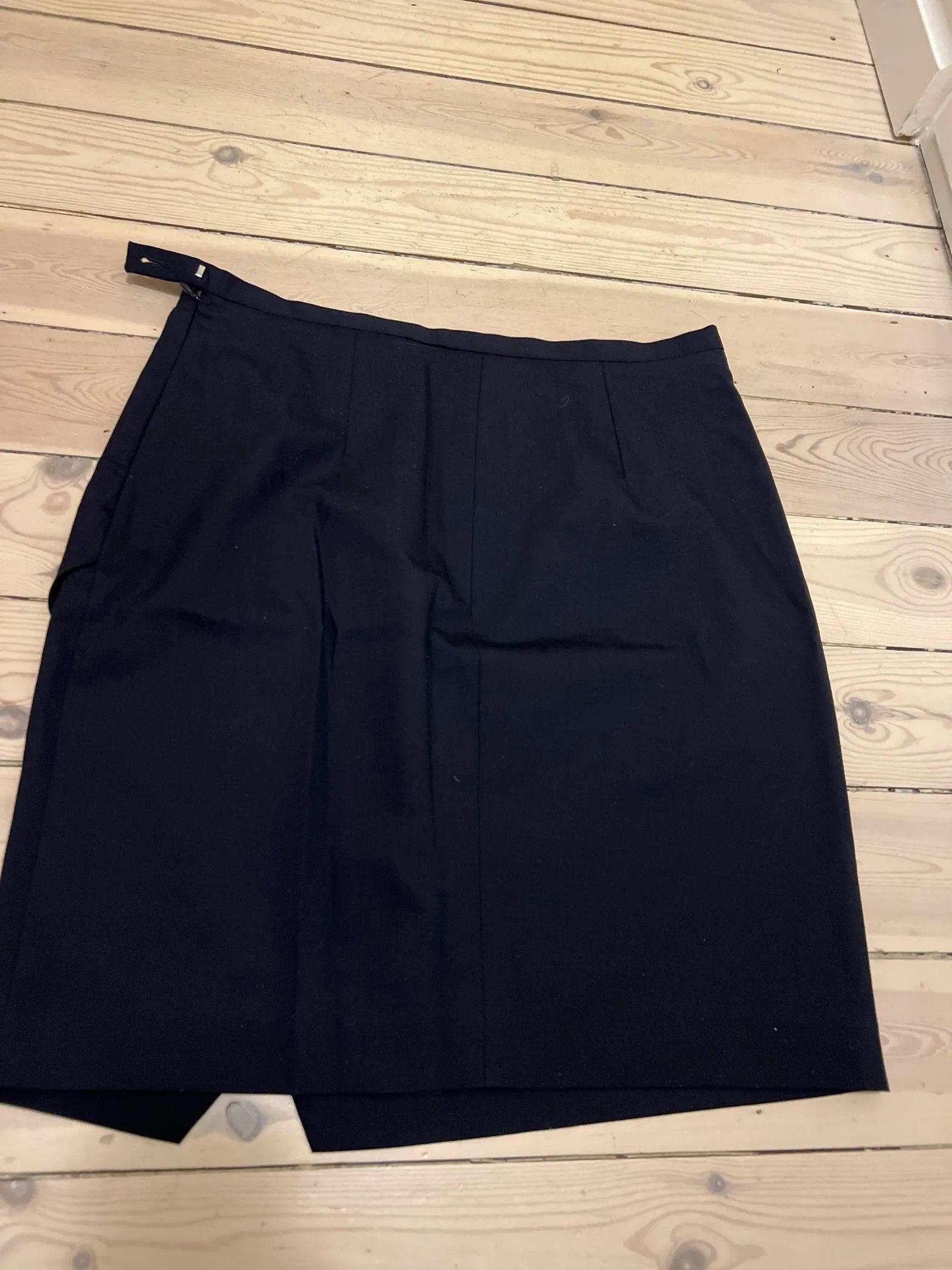 Tiger of Sweden Tiger of Sweden SUS Skirt Size 28" / US 6 / IT 42 - 4 Thumbnail