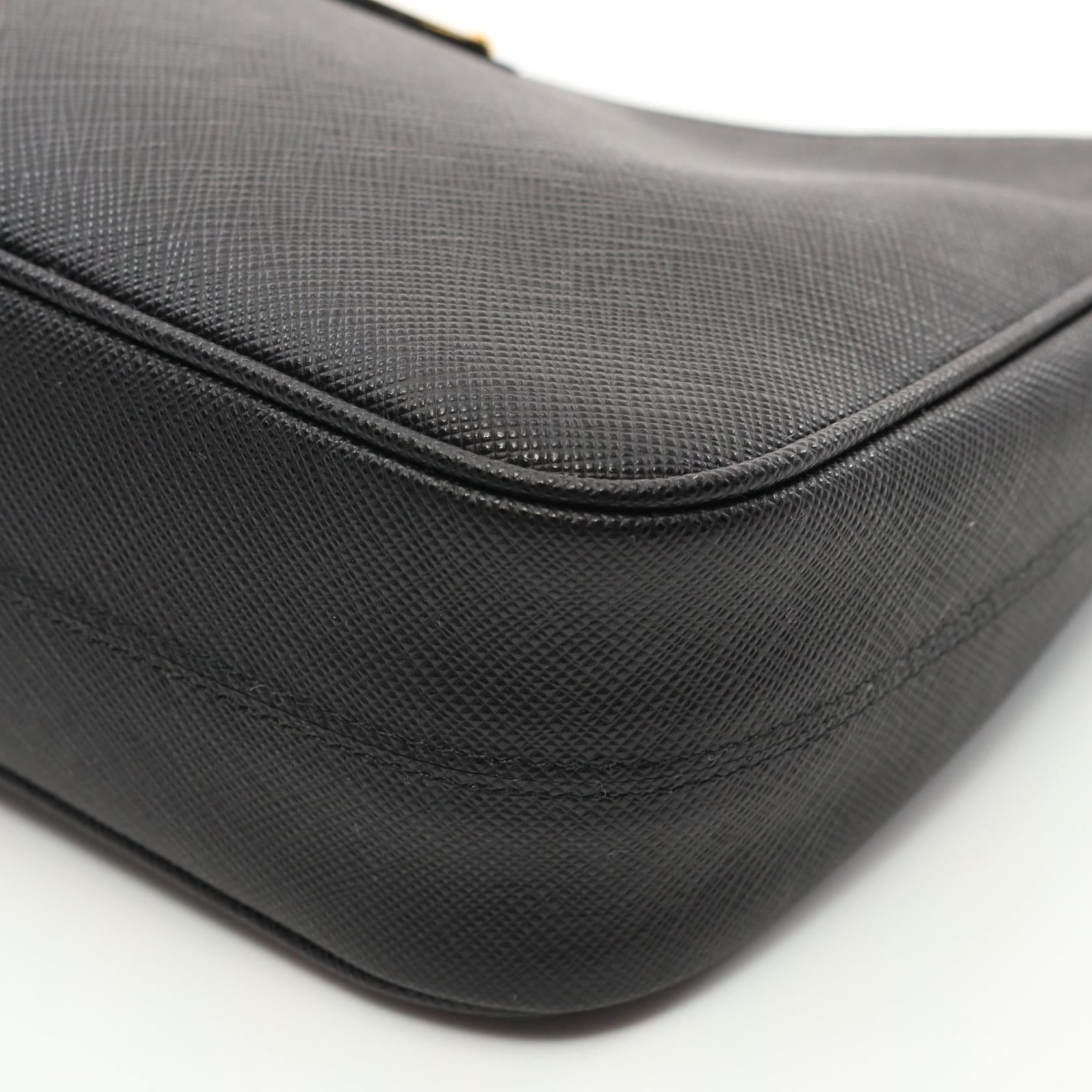 Prada Prada Saffiano Lux Re-Edition 1995 Chain Re-Nylon Shoulder Bag Leather Black Size ONE SIZE - 8 Thumbnail