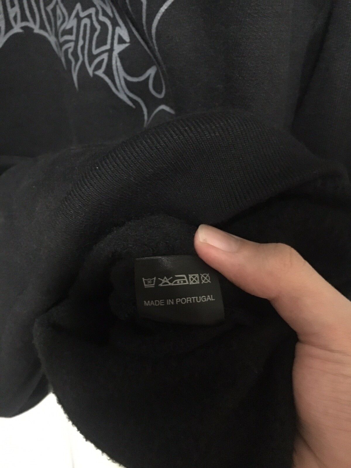 Vetements AW15 OG Metal Logo Hoodie Size US S / EU 44-46 / 1 - 11 Preview