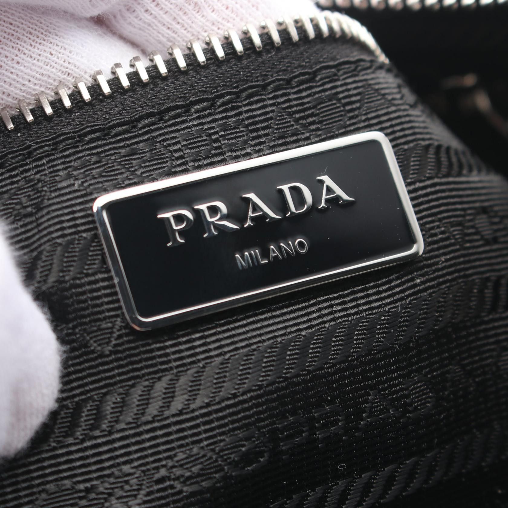 Prada Prada Tessuto Quilting Shoulder Bag Nylon Black Size ONE SIZE - 4 Thumbnail