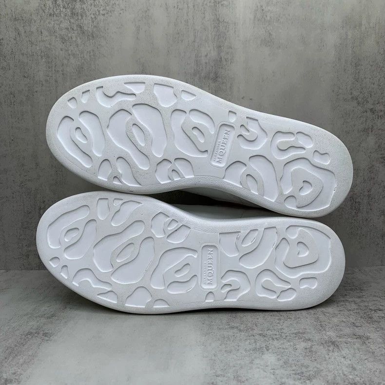 Alexander McQueen Alexander McQueen White Sneakers with Red Heel Size US 8 / IT 38 - 7 Thumbnail