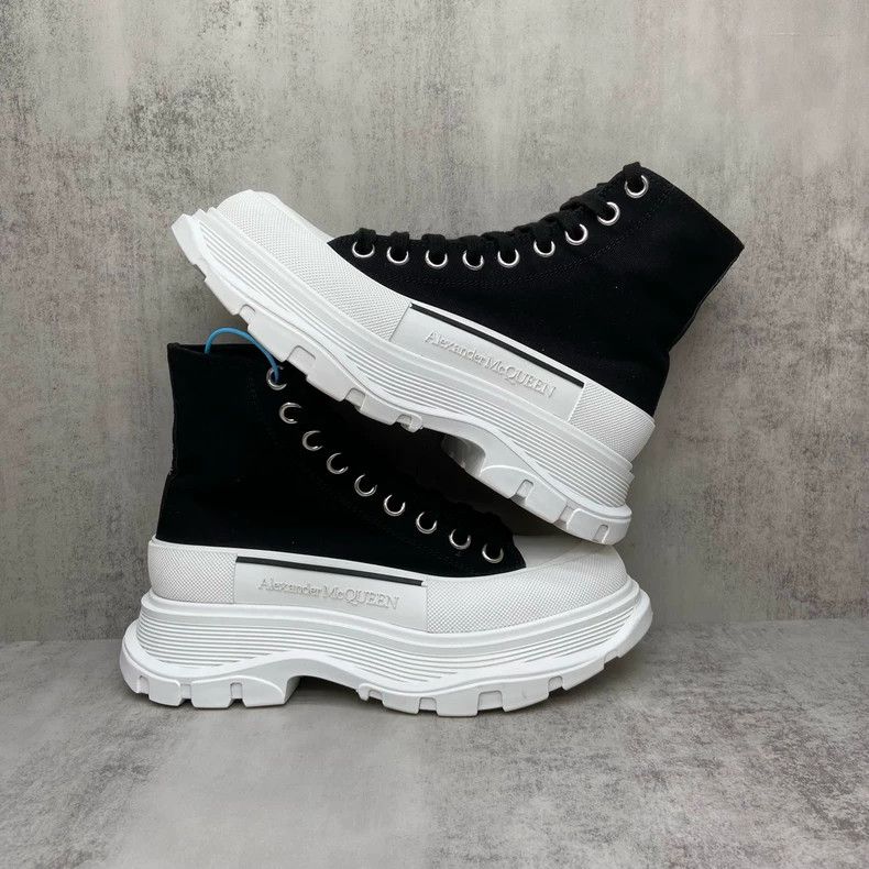 Alexander McQueen Alexander McQueen High Top Black Martin Boots Size US 8 / IT 38 - 2 Thumbnail