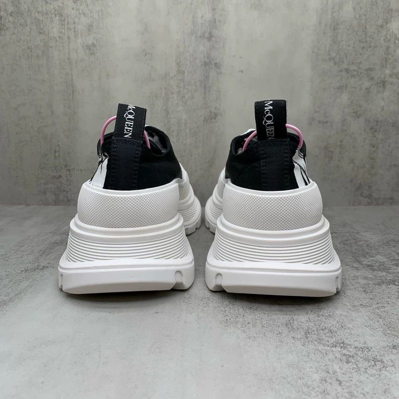 Alexander McQueen Black Graffiti Low-Top Sneakers by Alexander McQueen Size US 8 / IT 38 - 5 Thumbnail