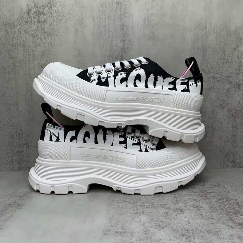Alexander McQueen Black Graffiti Low-Top Sneakers by Alexander McQueen Size US 8 / IT 38 - 2 Thumbnail