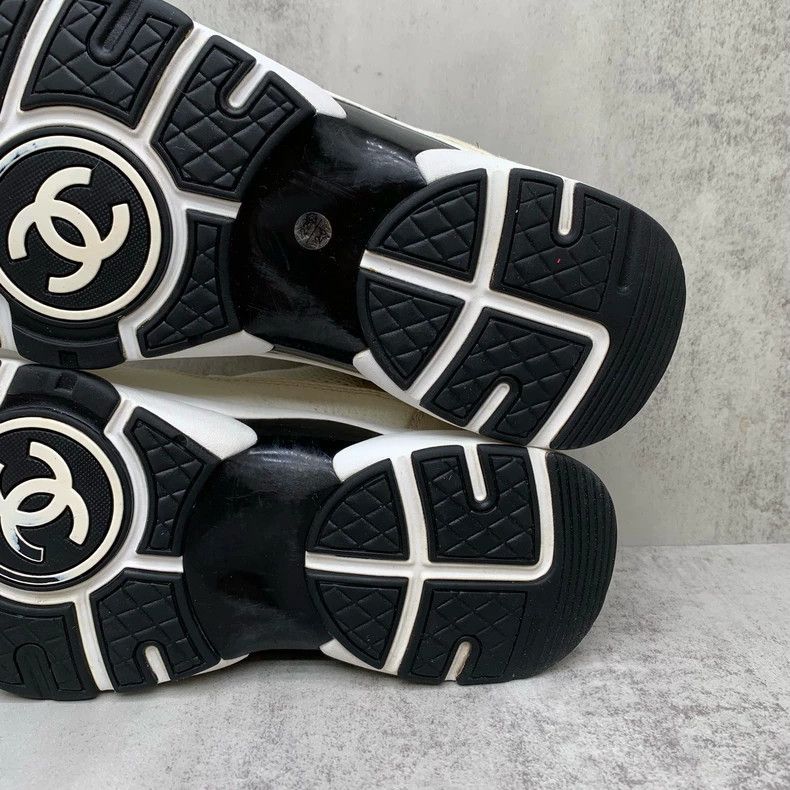Chanel Chanel Black and White Panda Sneakers Size US 7 / IT 37 - 9 Thumbnail