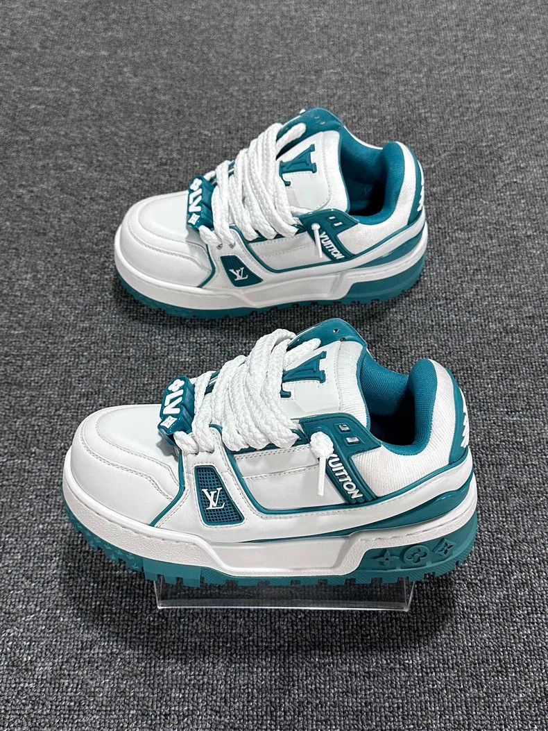 Louis Vuitton Louis Vuitton White and Teal Sneakers Size US 8 / IT 38 - 2 Thumbnail