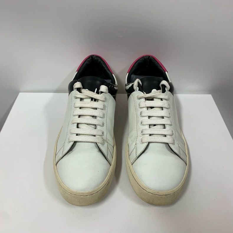 Burberry Burberry Sneakers Size 37 in Excellent Condition Size US 7 / IT 37 - 2 Thumbnail